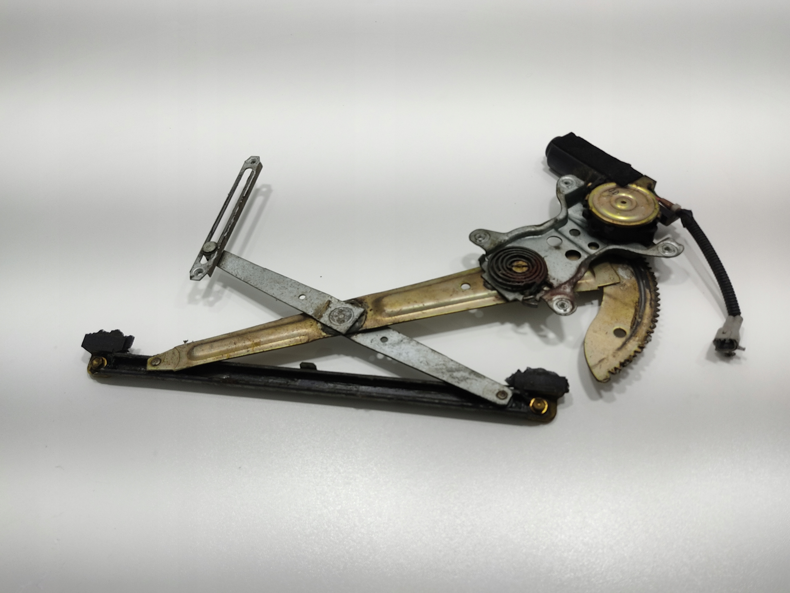 LAVE PREDNE STAHOVANIE OKNA 4RUNNER 85720-35070 90-