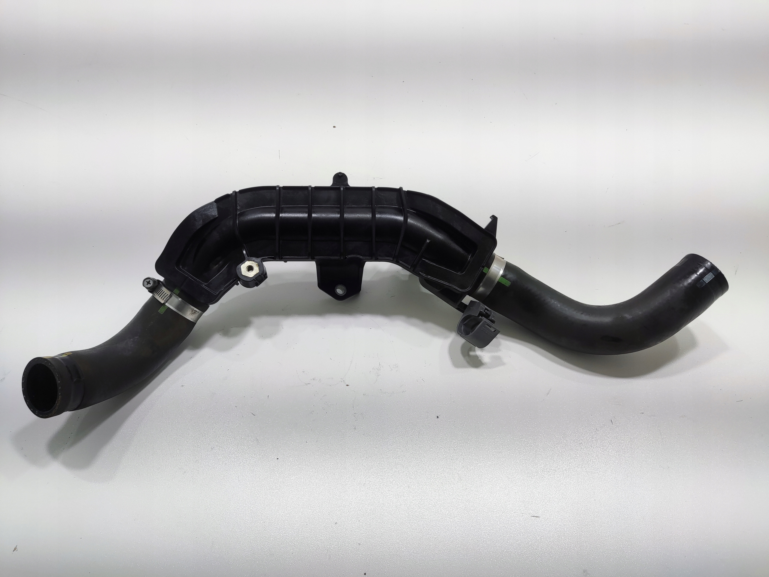 HADICA INTERCOOLERA TOYOTA YARIS III 1.4 D4D 17361-0N050 2011-2017