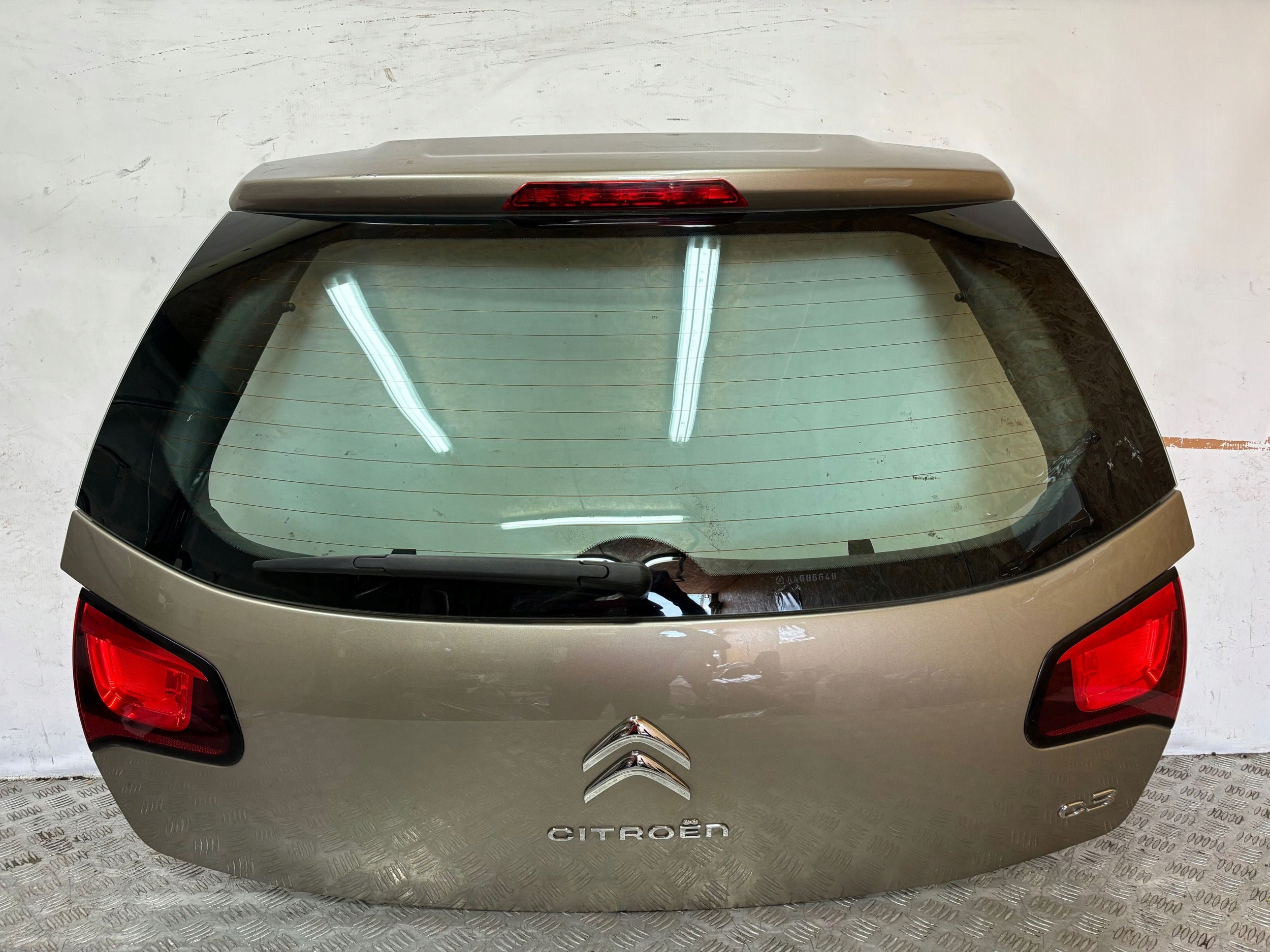 ZADNÁ KAPOTA CITROEN C3 II 09-