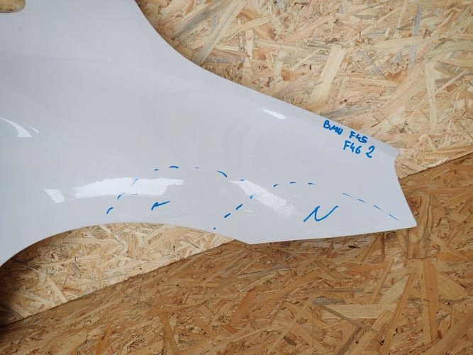 BMW F45 F46 2 PRAVY PREDNY BLATNIK