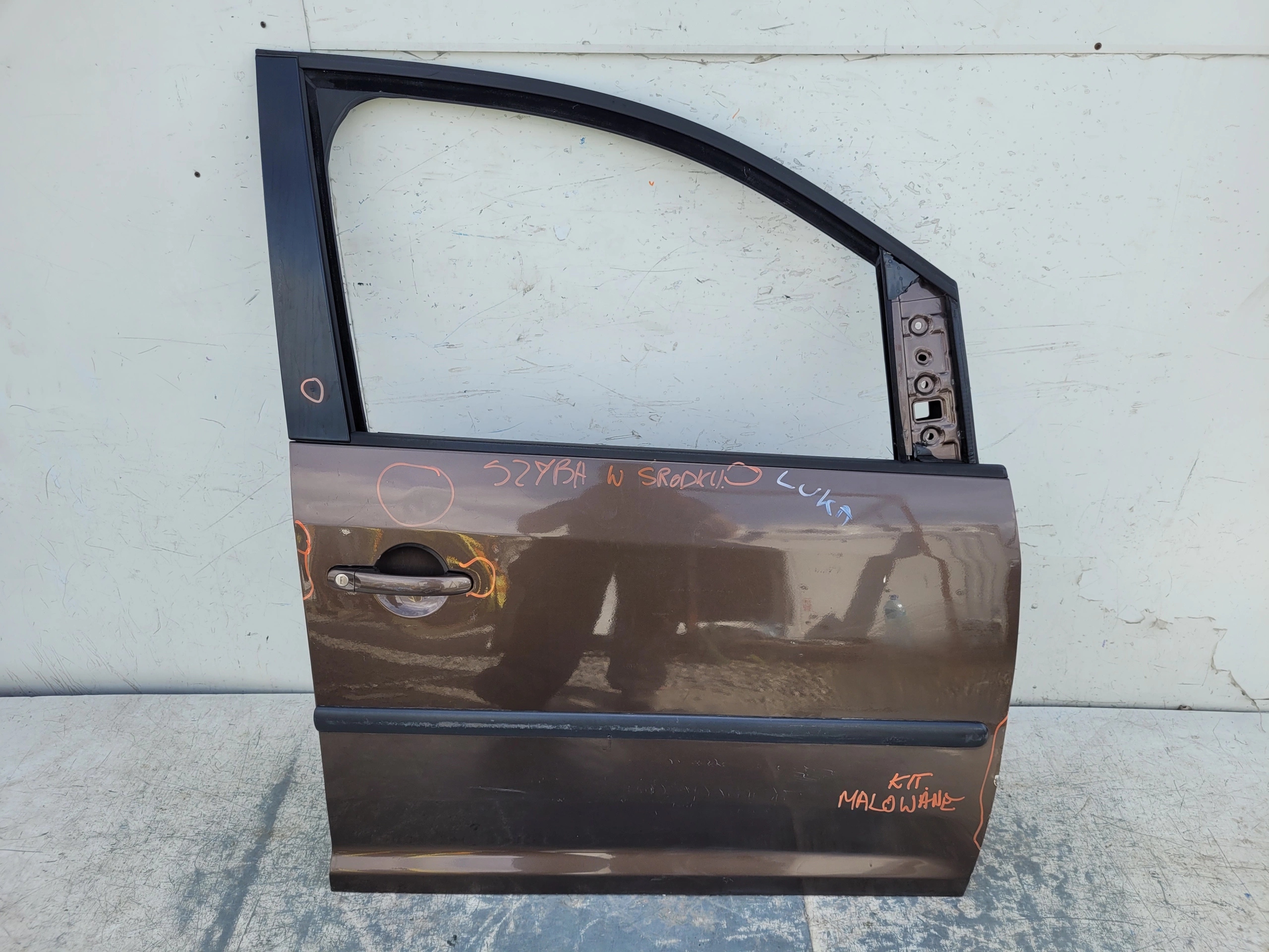 VW CADDY 03-015 PRAVE PREDNE DVERE