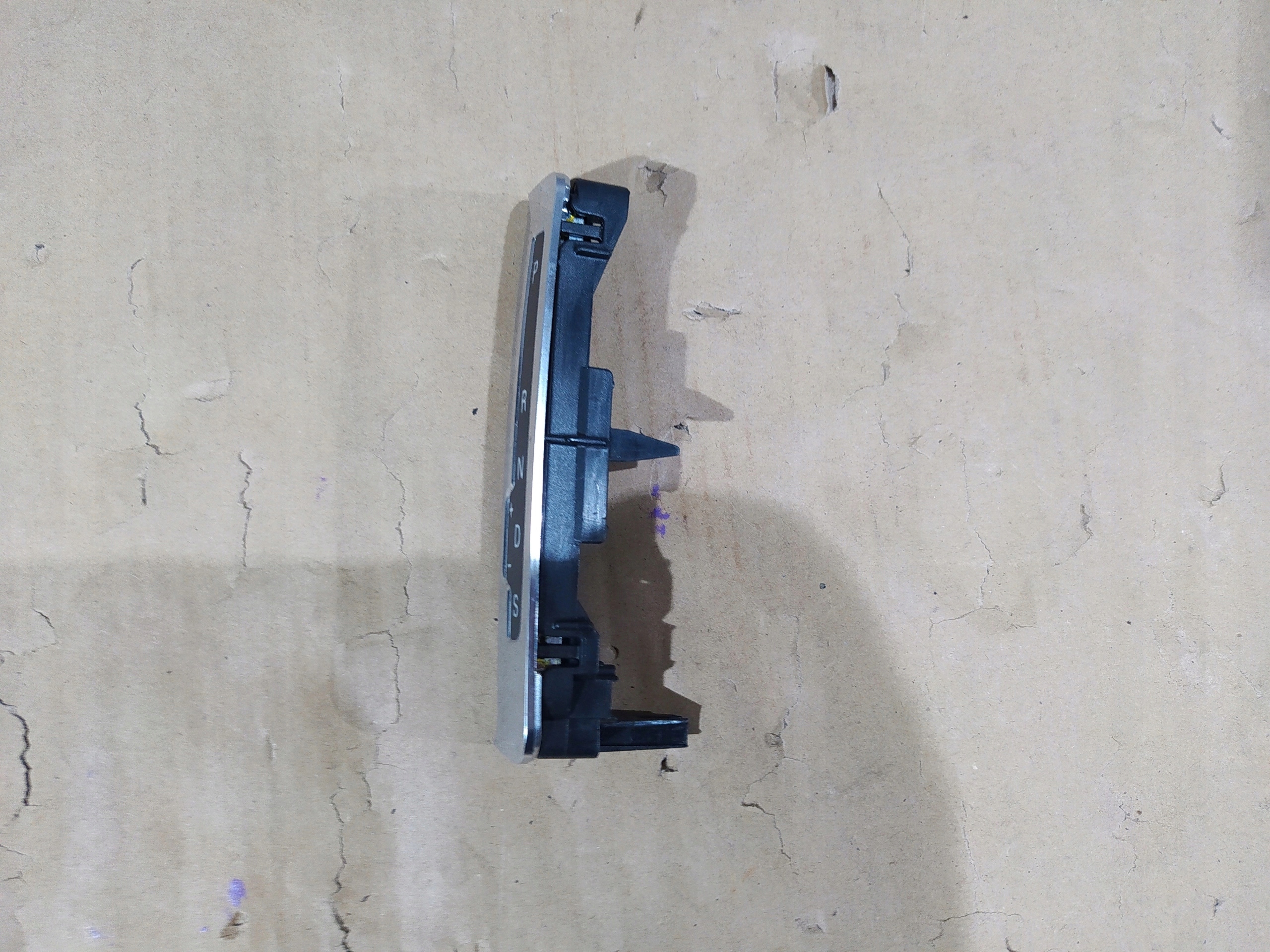 PANEL KULISY RYCHLOSTI AUDI A6 C6 4F2713463B