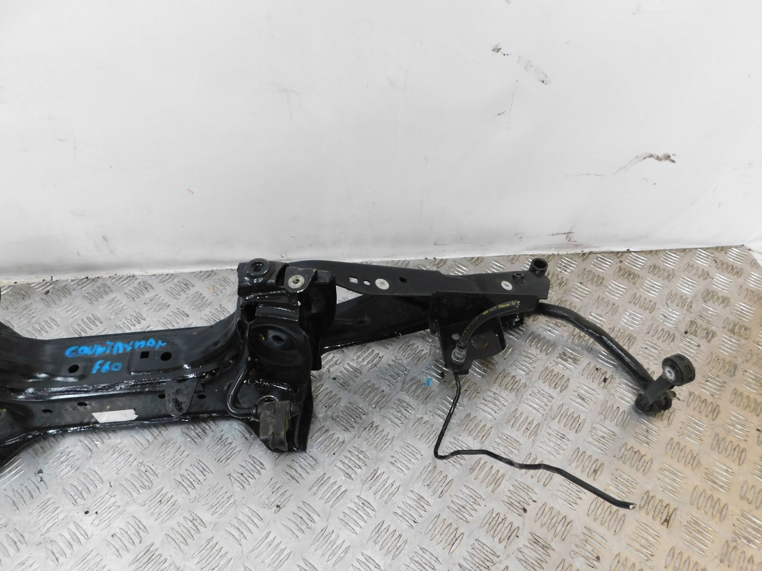 ZADNÁ NÁPRAVA VÝSTUHA MINI COUNTRYMAN F60