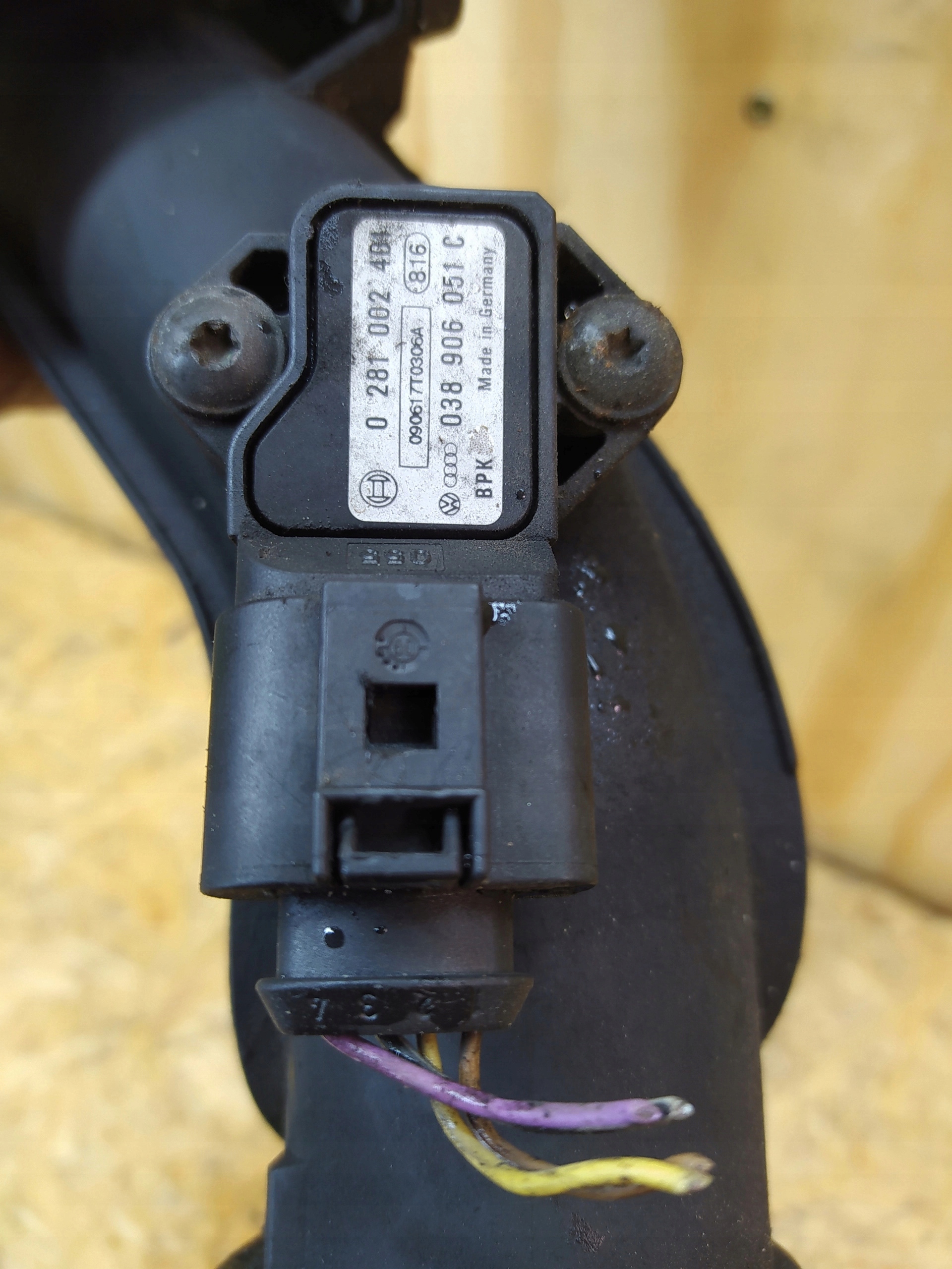 VW PASSAT HADICA INTERCOOLERA 2.0 TDI 5N0145770A