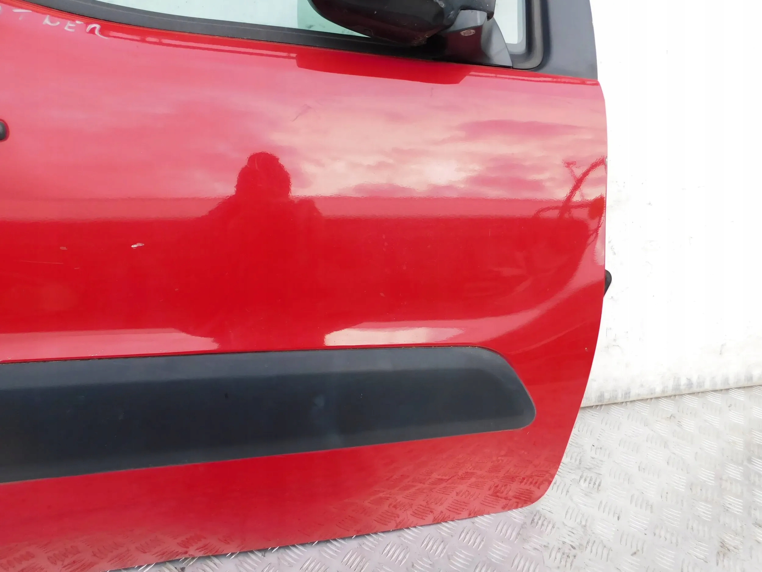 PRAVE PREDNE DVERE PARTNER BERLINGO 08-