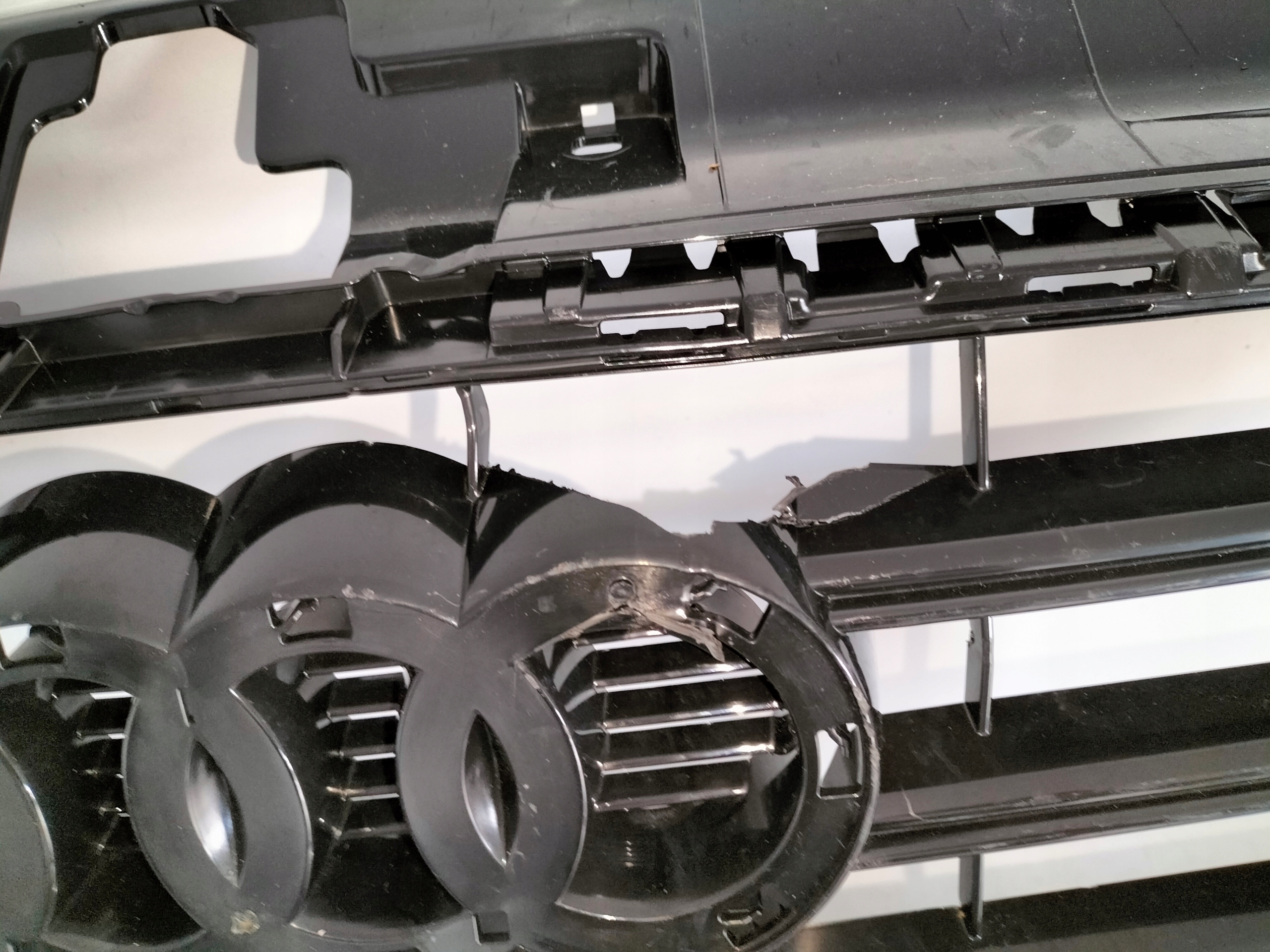 MRIEZKA LISTA AUDI A3 8V 12-16 SEDAN S3