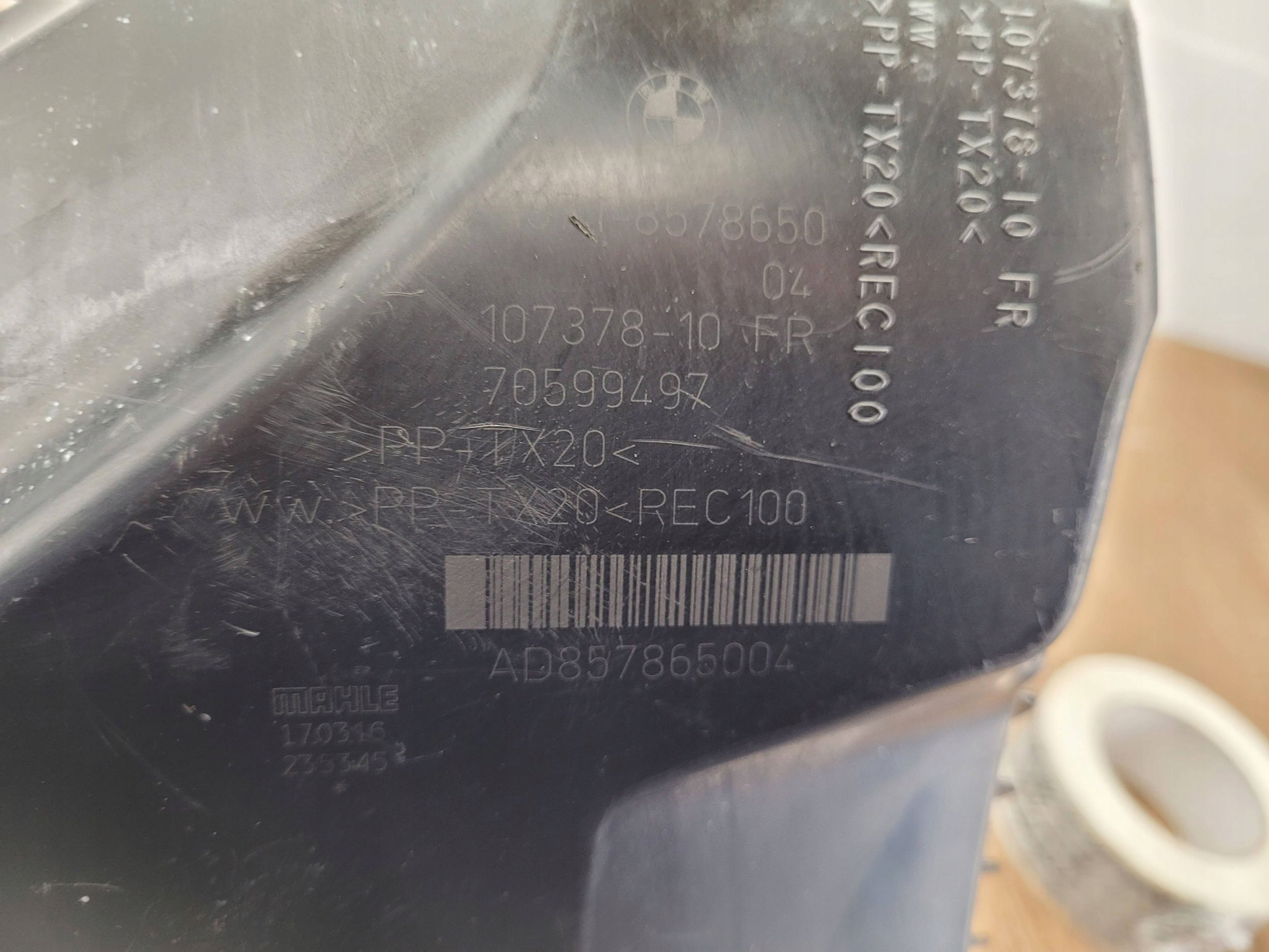 BMW 1 F20 F21 8578650 OBAL VZDUCHOVÉHO FILTERA