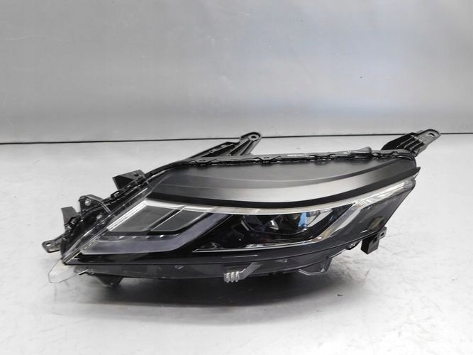 MITSUBISHI L200 FULL LED 19- LAVE PREDNE SVETLO