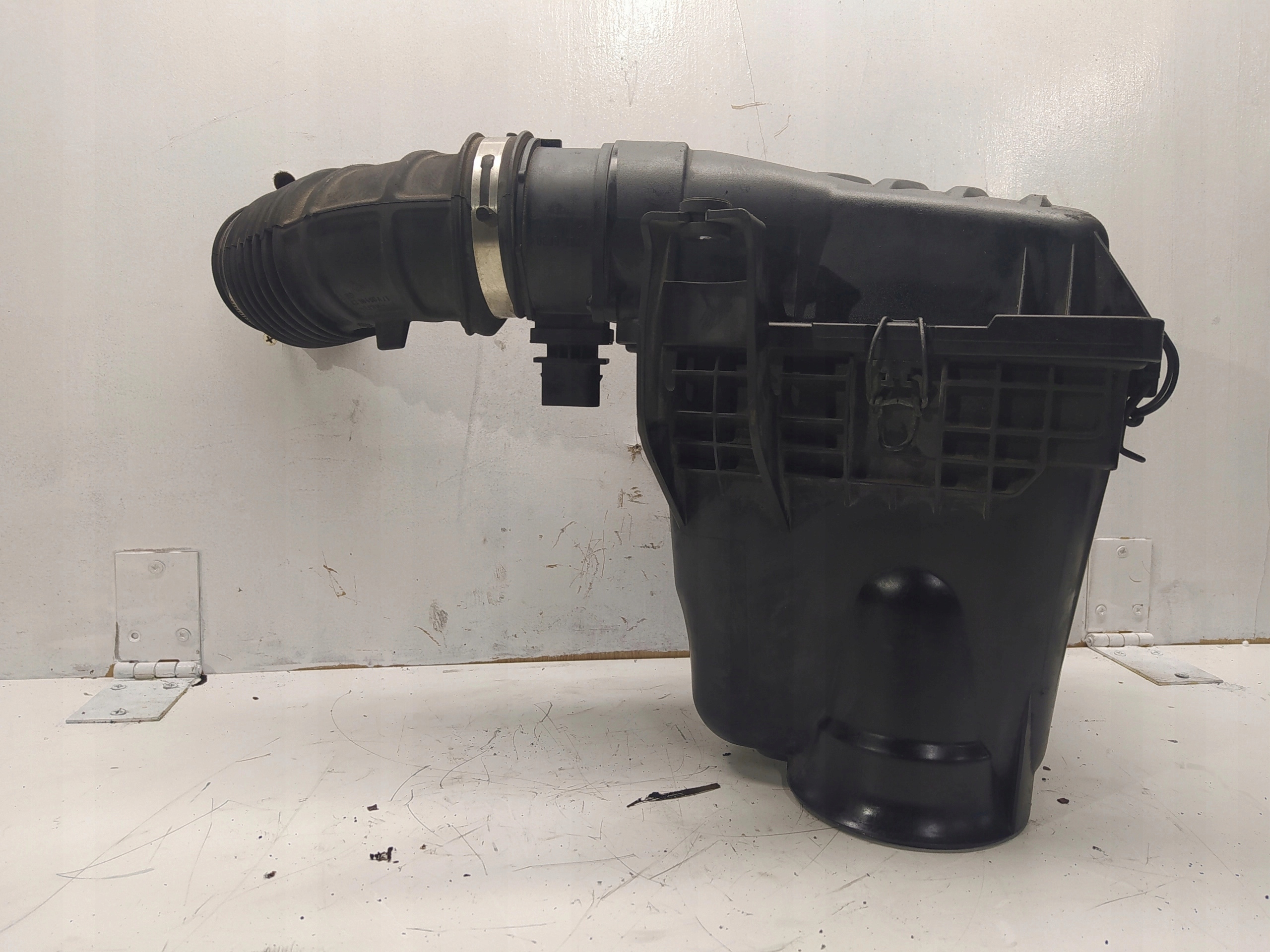 CHRYSLER 300C 3.0 CRD OBAL FILTERA 05281522AB