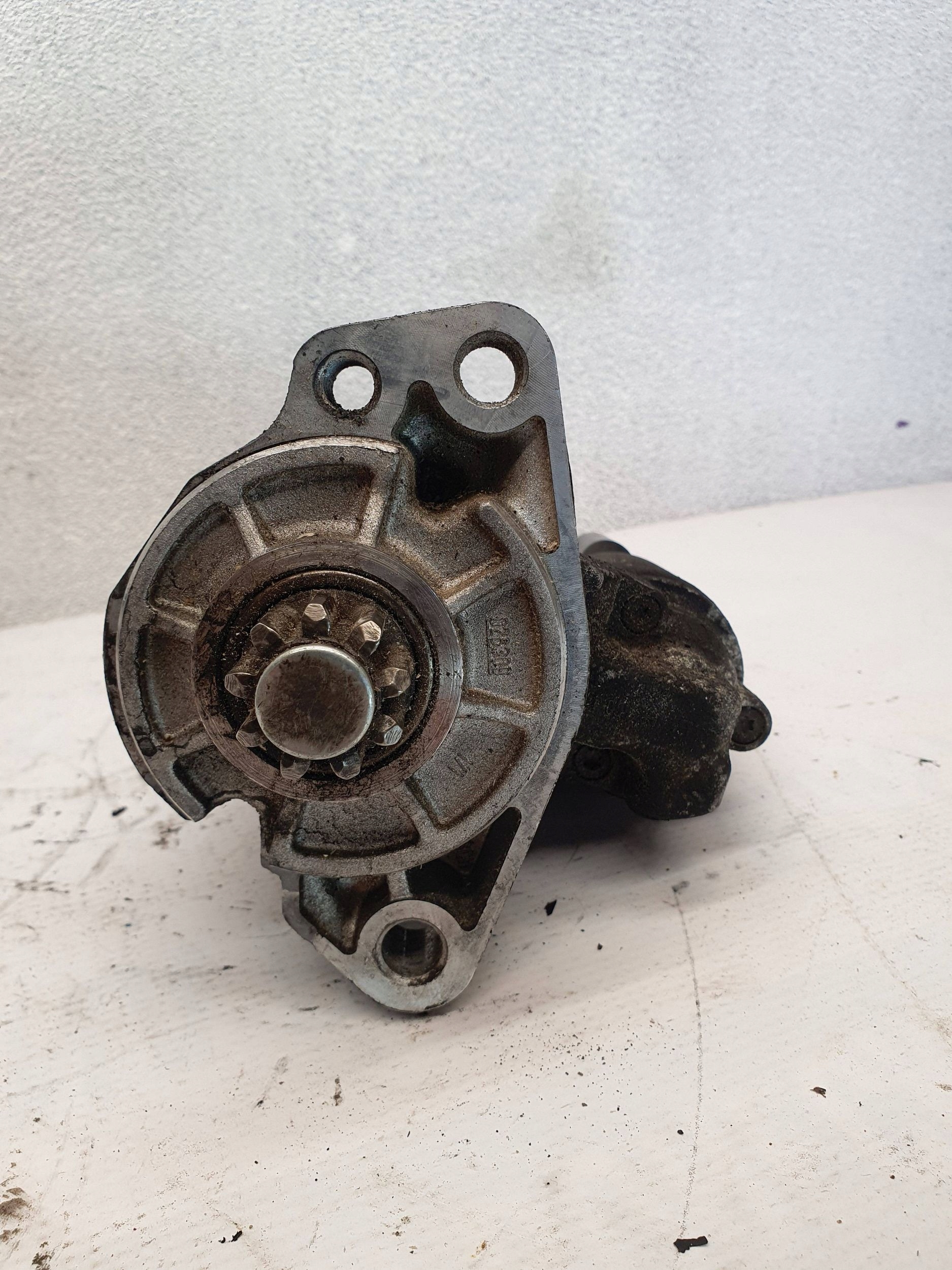 Audi Q7 4L 3.0 tdi 0001125521 STARTER
