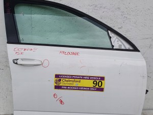 Skoda Octavia Mk3 5E PRAVÉ PREDNÉ DVERE Skoda Octavia Mk3 5E PRAVÉ PREDNÉ DVERE