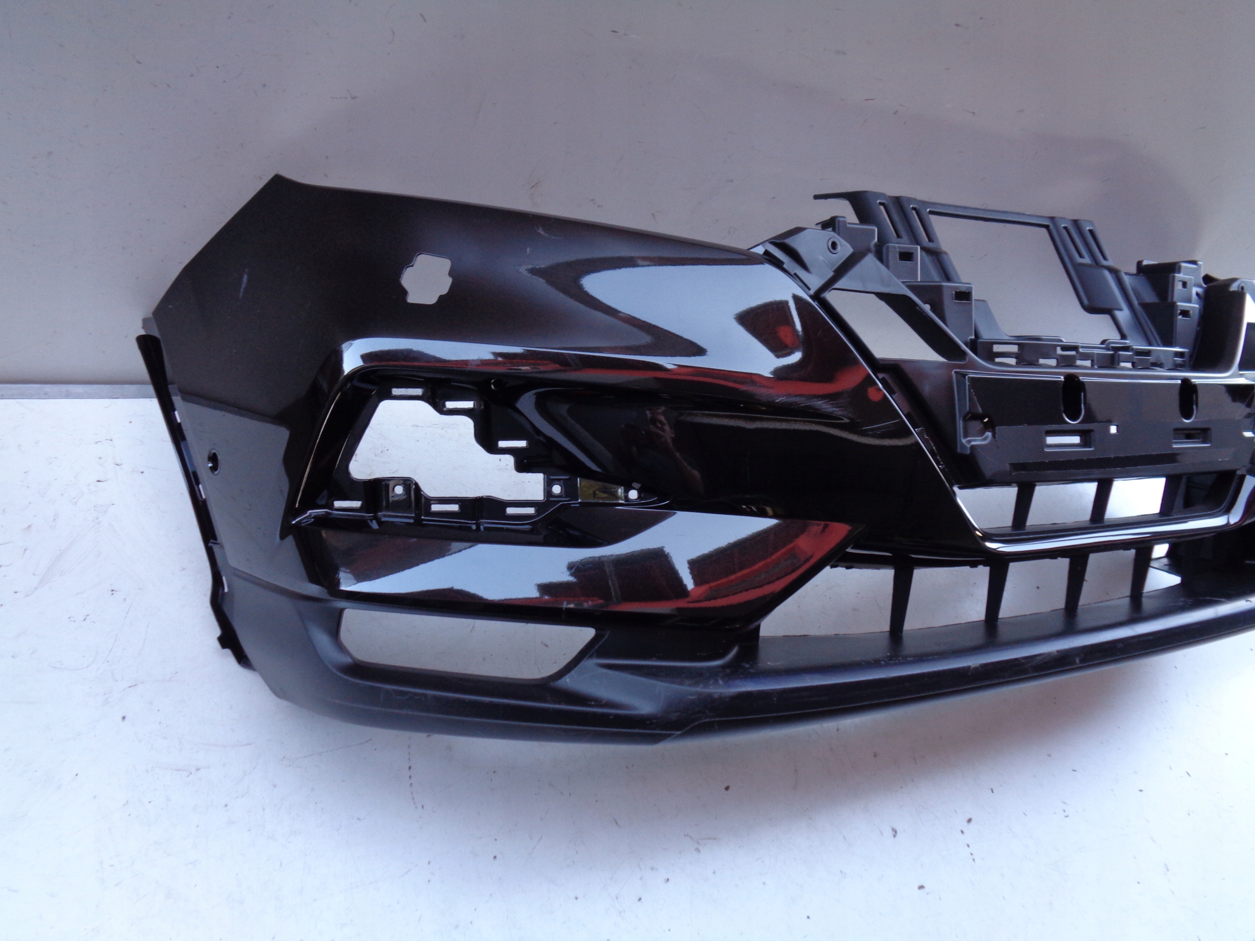 PREDNÝ NÁRAZNÍK NISSAN QASHQAI 17- LIFT NR 36726
