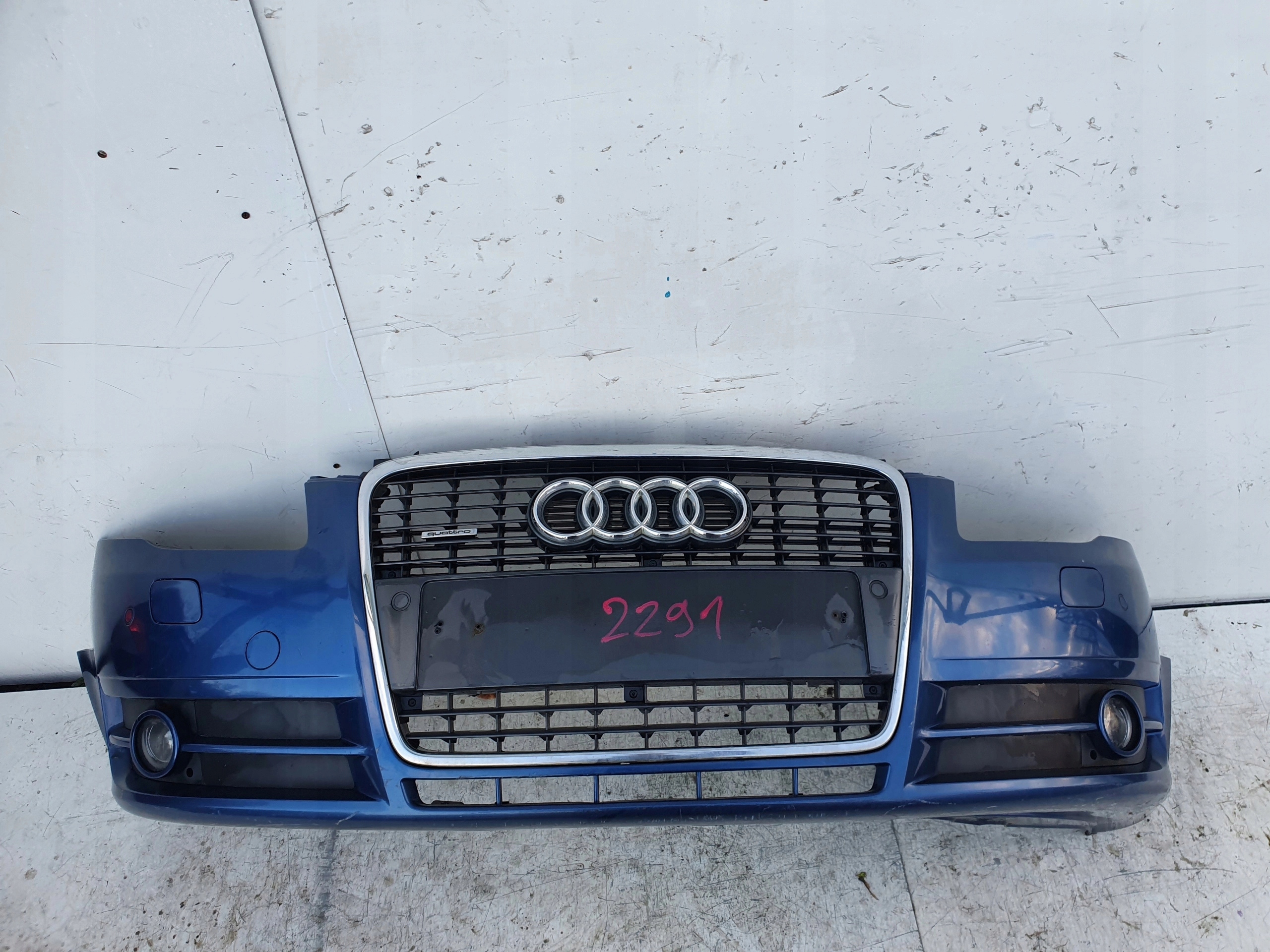 AUDI A4 B7 XENON PDC PREDNÝ NÁRAZNÍK