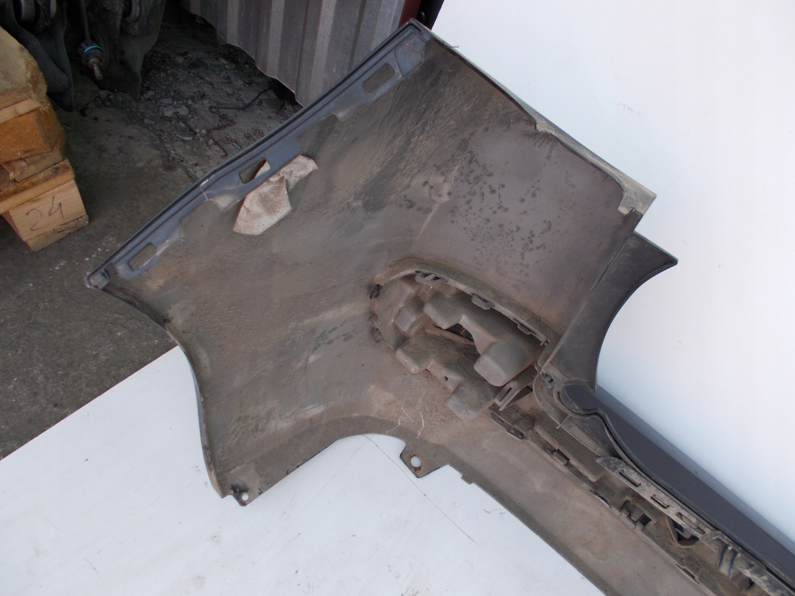 ZADNÝ NÁRAZNÍK PEUGEOT 207 SW KOMBI