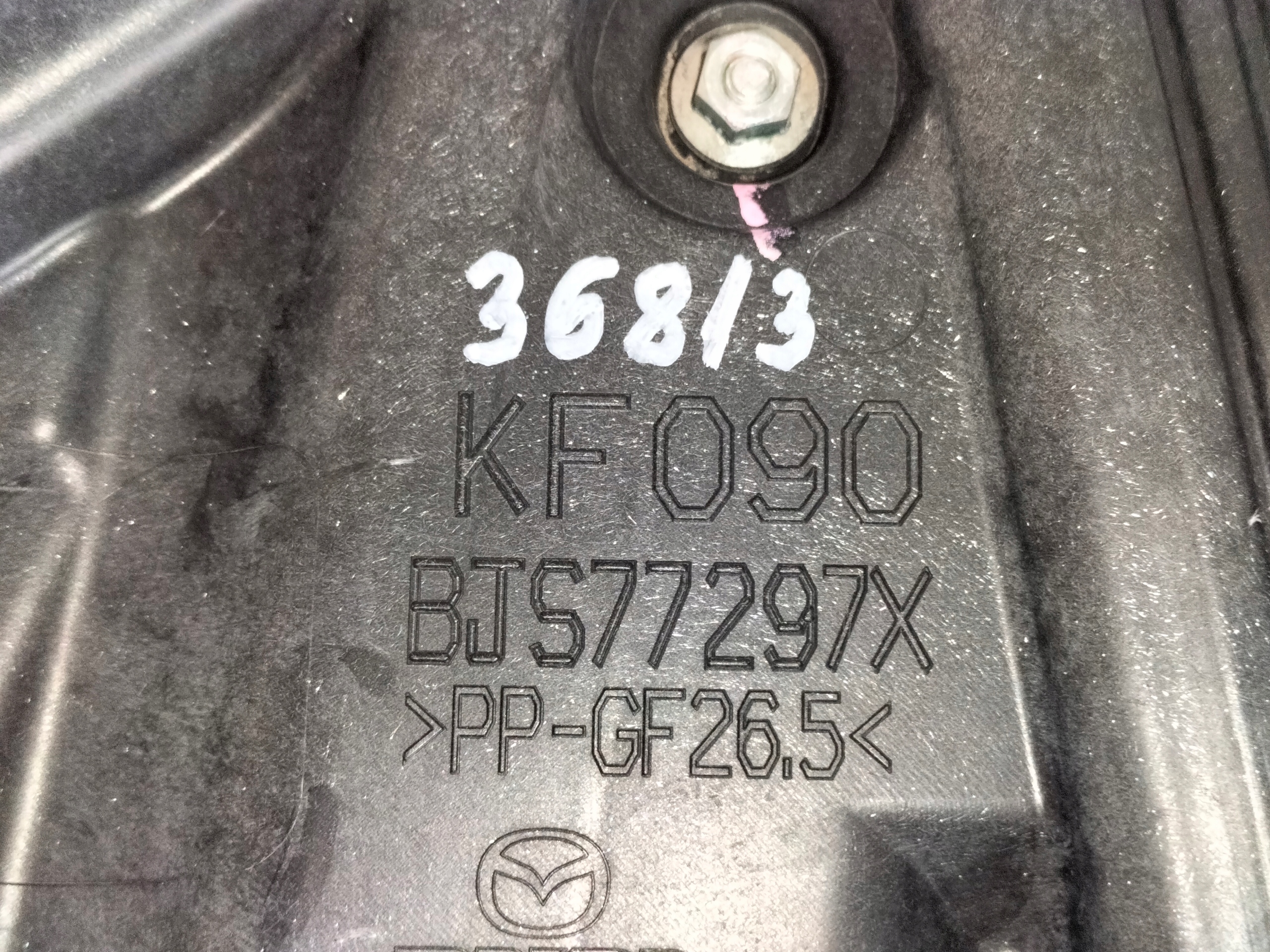 PRAVE ZADNE STAHOVANIE OKNA MAZDA 3 BM 13-