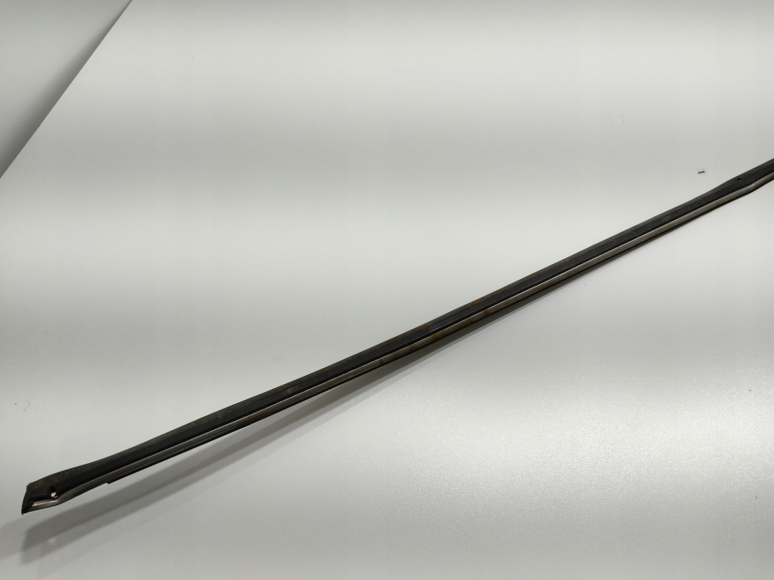 LISTA OZDOBNA CHROM PRAVA BMW 7 E23 1977-1986