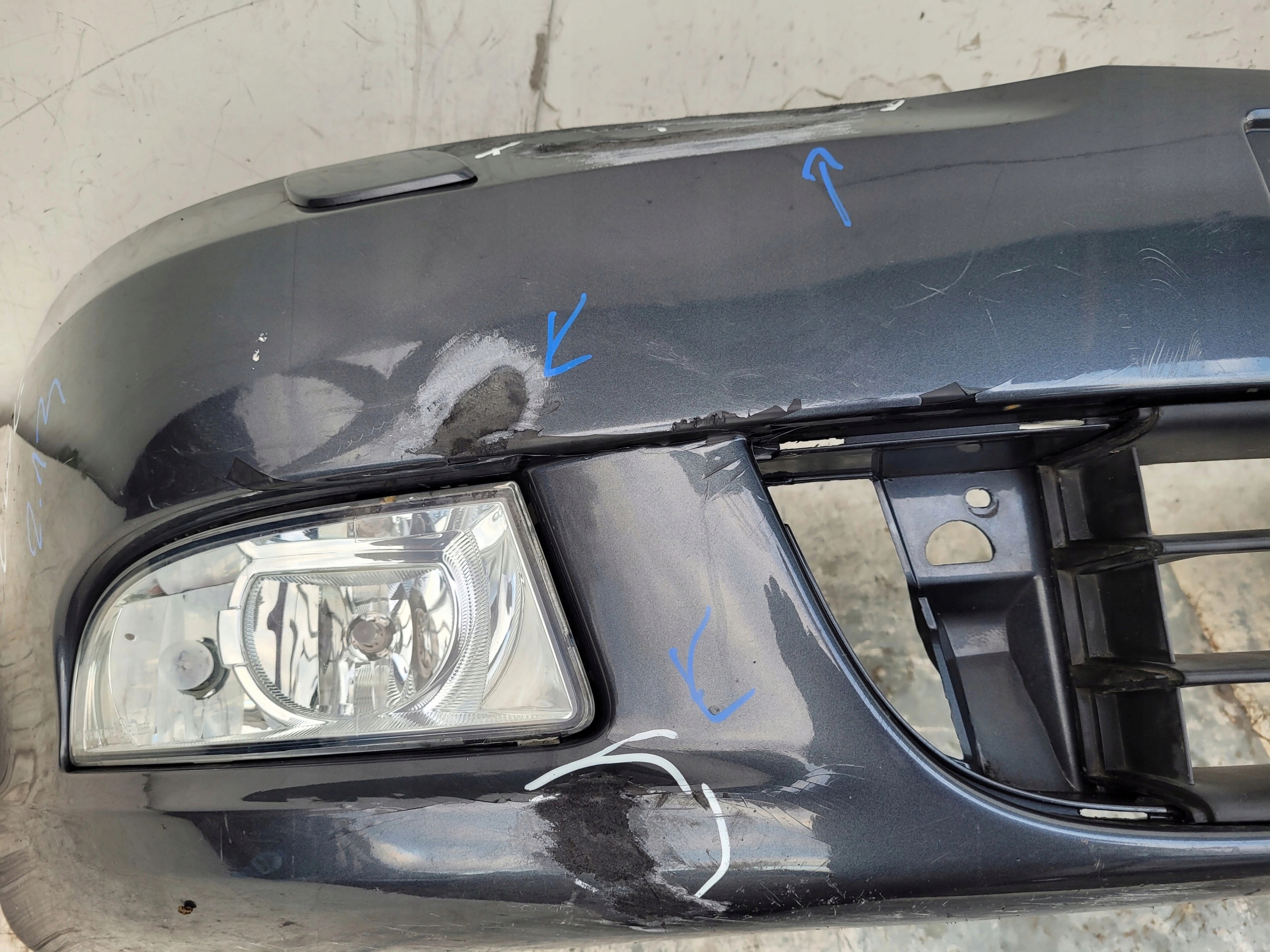 SKODA OCTAVIA II XENON LIFT PREDNÝ NÁRAZNÍK