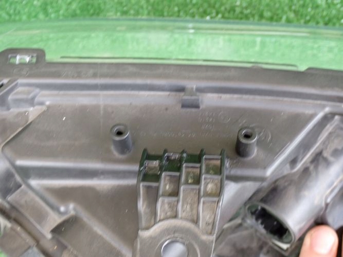 LOGAN SANDERO II LIFT 15- LAVE PREDNE SVETLO