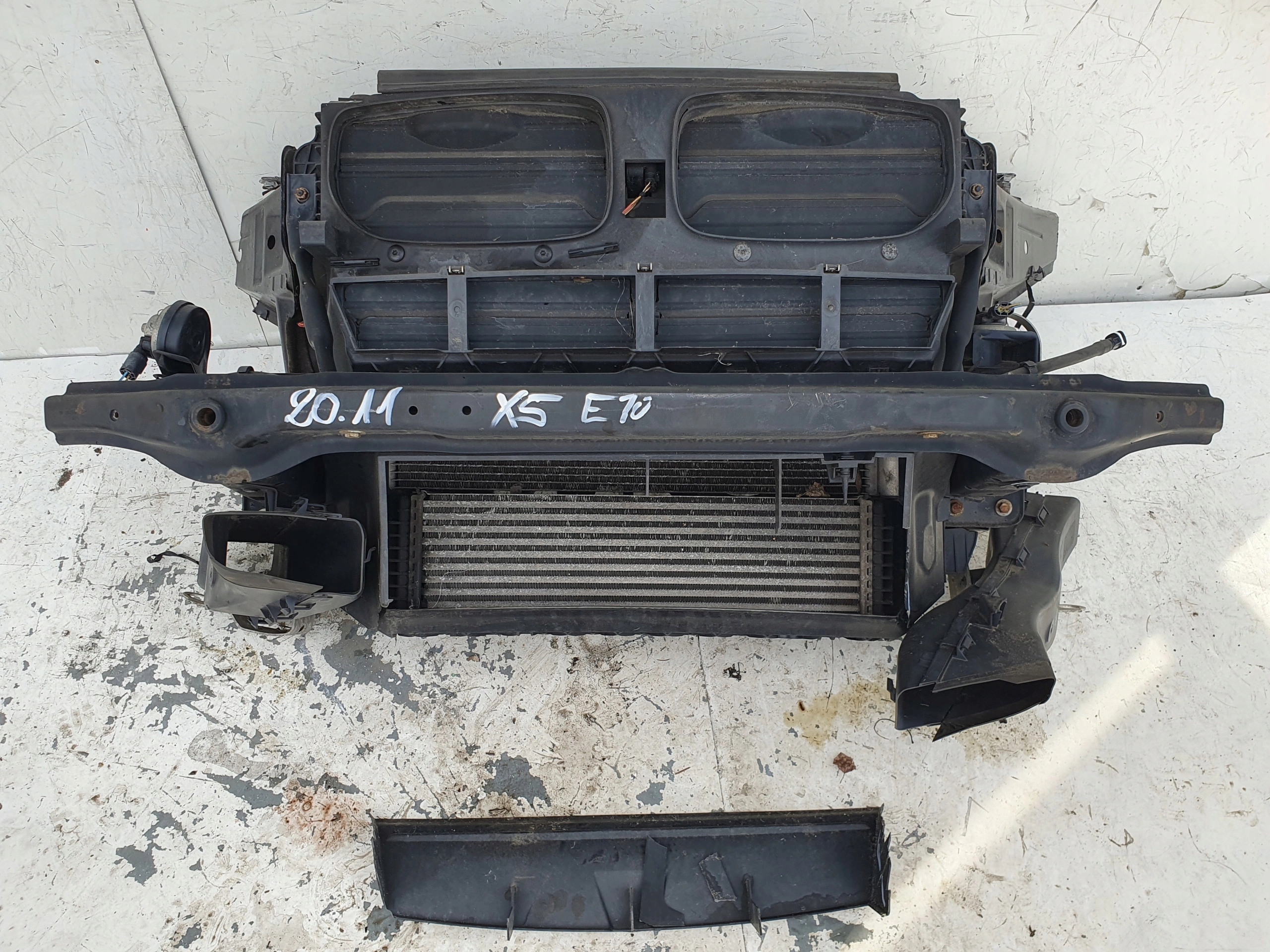BMW X5 X6 E70 E71 3.0D PREDNÉ ČELO