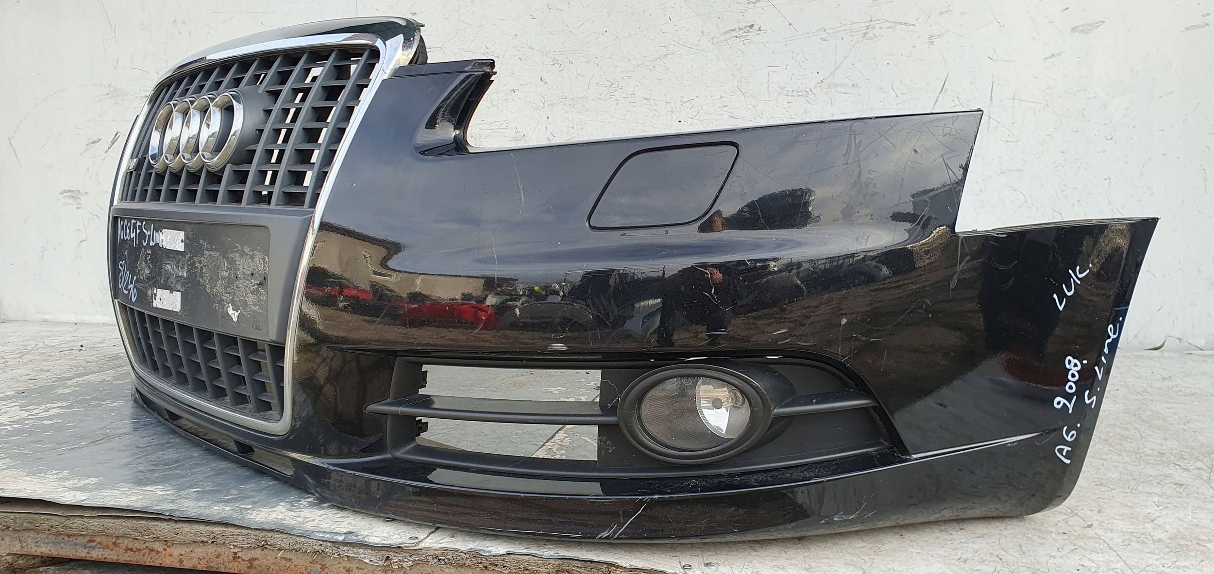 Audi A6 C6 4F S-LINE S-LINE XENON PREDNÝ NÁRAZNÍK