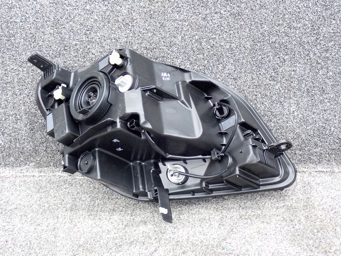 CHEVROLET ORLANDO 11- LAVE PREDNE SVETLO