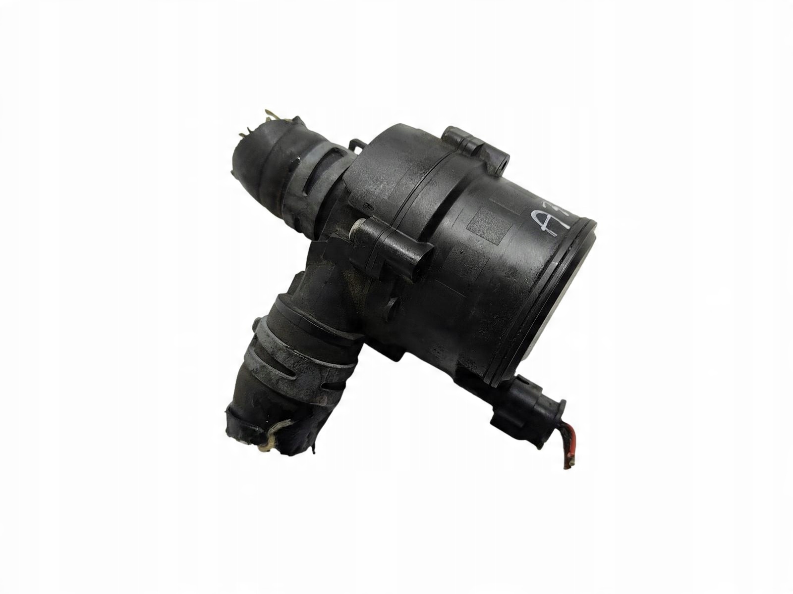 POMOCNÁ VODNÁ PUMPA AUDI A3 8V 2.0 TDI 0392023205 5C0965561 2012-16