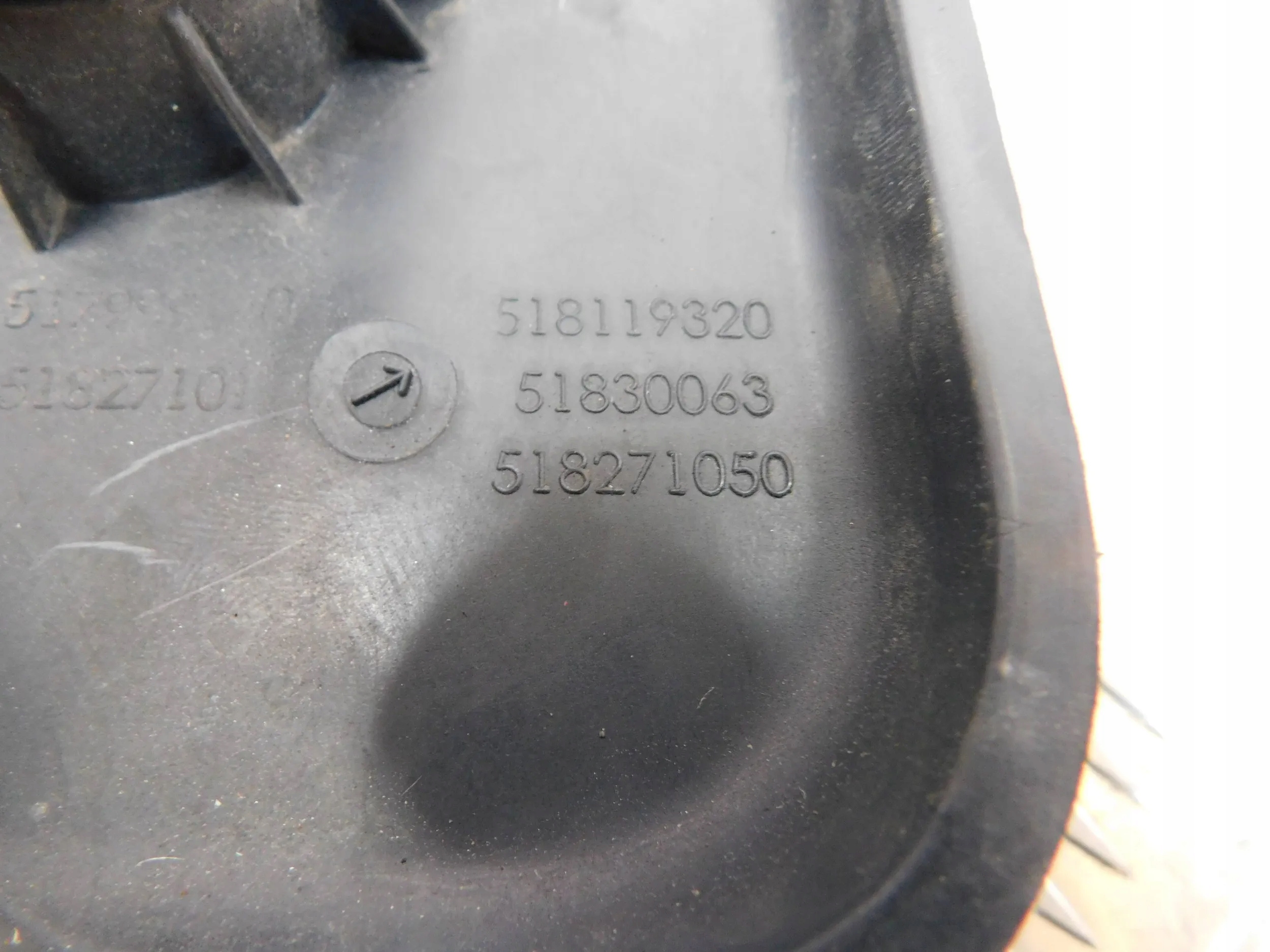 HORNÝ KRYT MOTORA LANCIA DELTA 1.6 MULTIJET