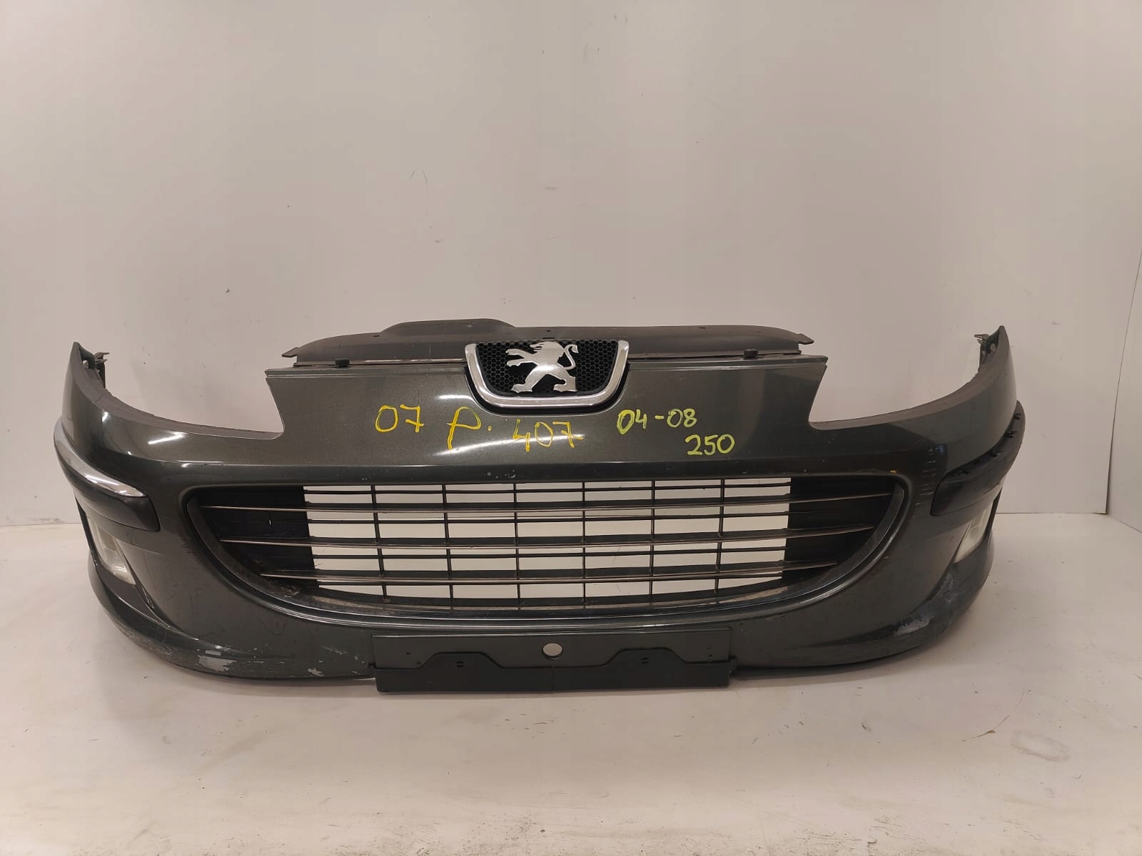 Peugeot 407 04-08 PREDNÝ NÁRAZNÍK KOMPLETNY