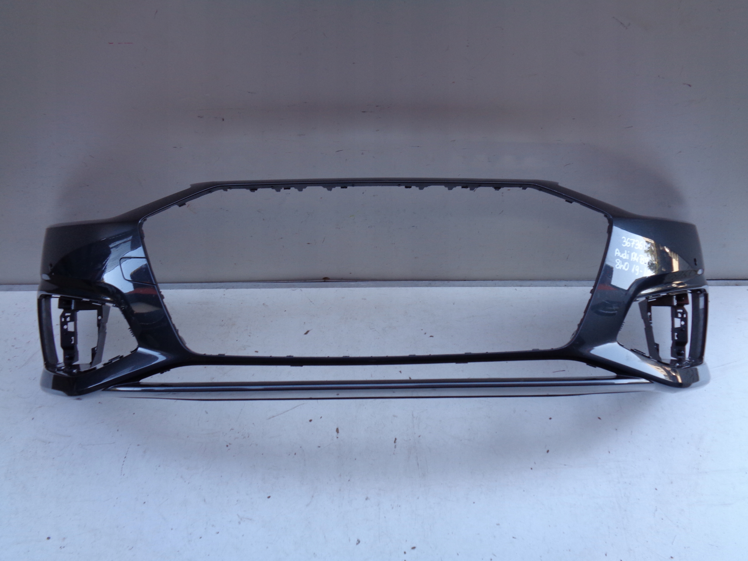 PREDNÝ NÁRAZNÍK AUDI A4 B9 8W 8W0 19- LIFT 36736