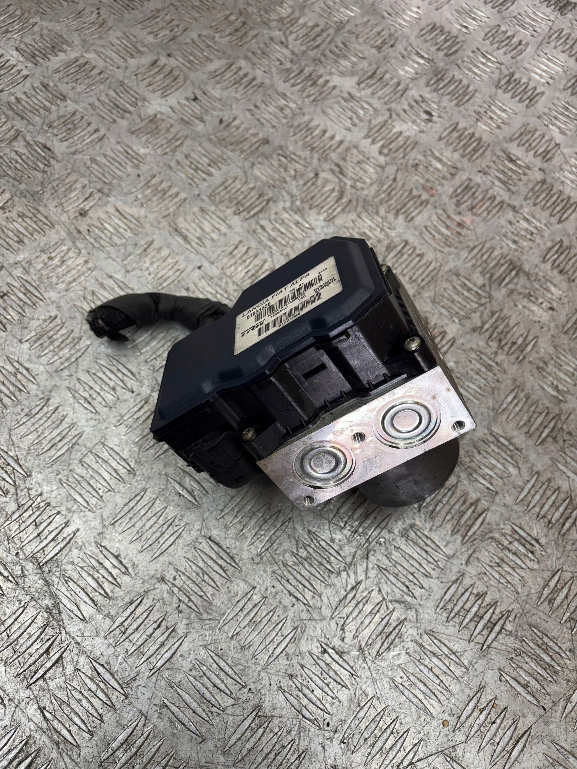 KOCKA ABS 51831526 ALFA ROMEO 159