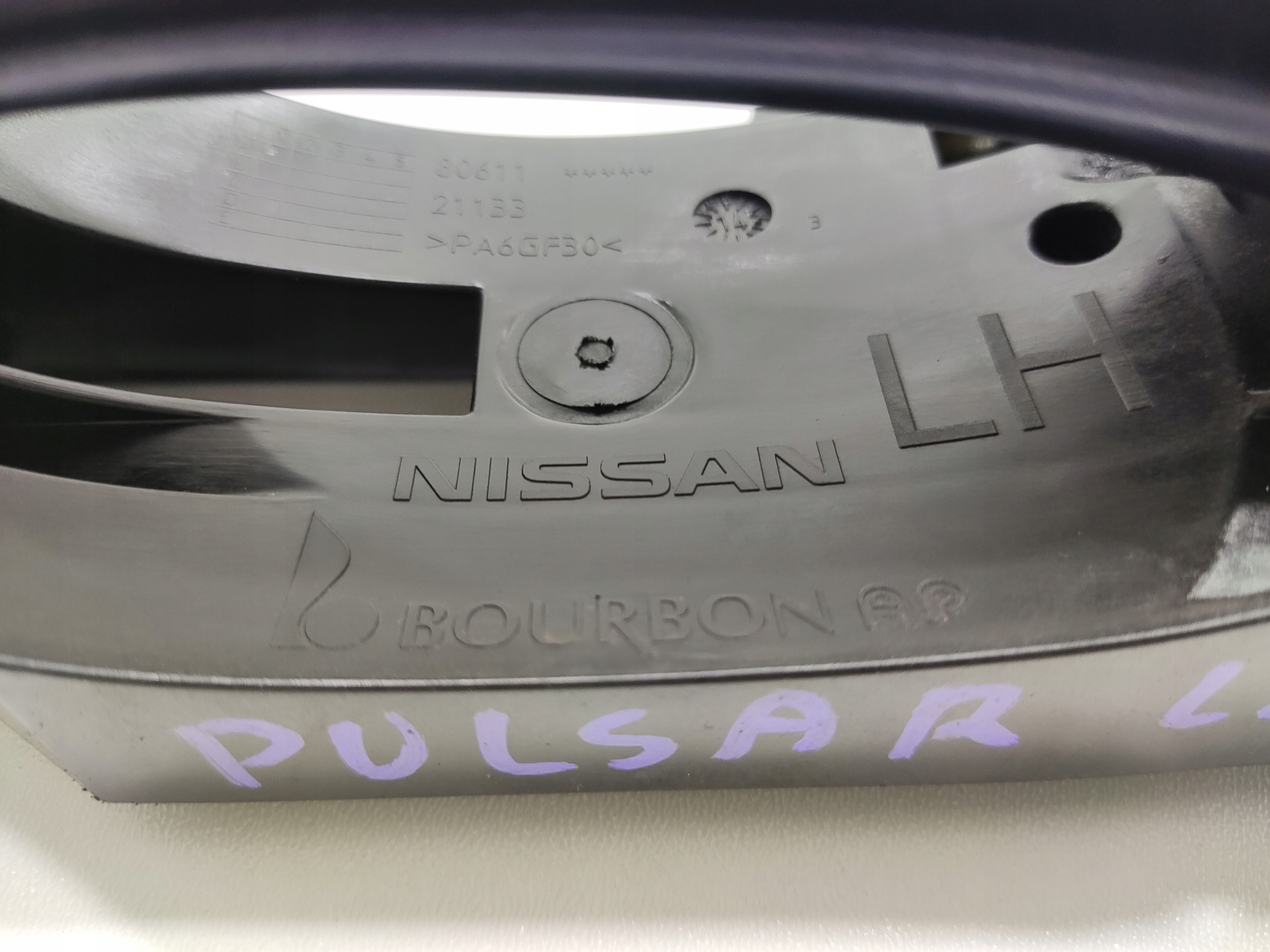 KLUČKA PRAVÝCH PREDNÝCH DVERÍ NISSAN PULSAR C13 2014-2018 EUROPA