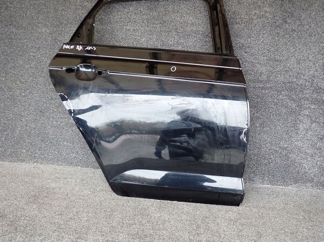 VW POLO 2G 17- PRAVE ZADNE DVERE