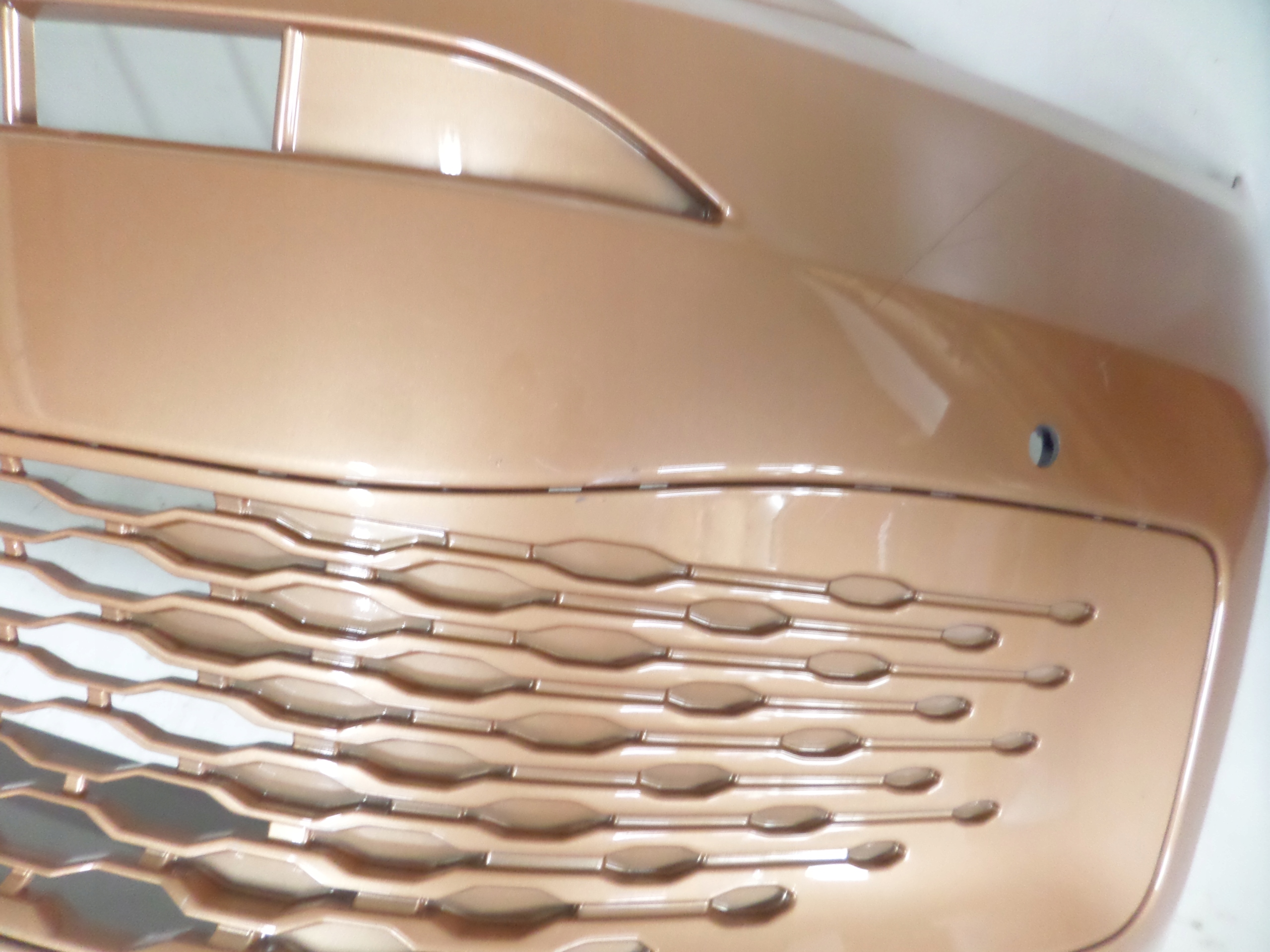 PREDNÝ NÁRAZNÍK VW CADDY V 2K7 20-