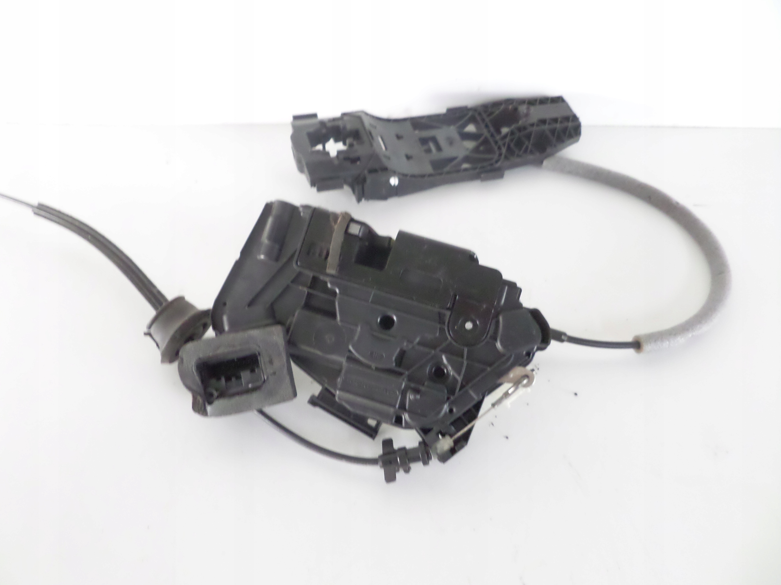 ZAMOK PRAVYCH PREDNYCH DVERI VW GOLF VII 12-