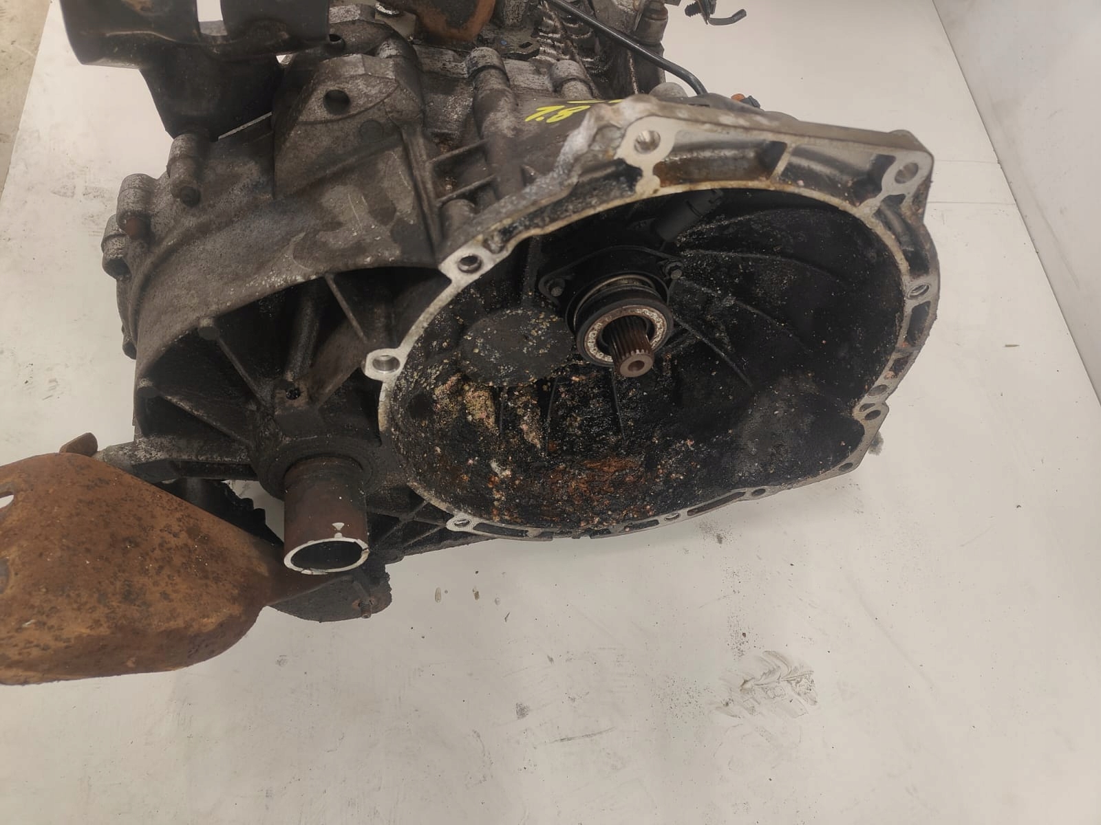 Ford 1.8 diesel mondeo 6m5r-7002-zb PREVODOVKA MANUALNA