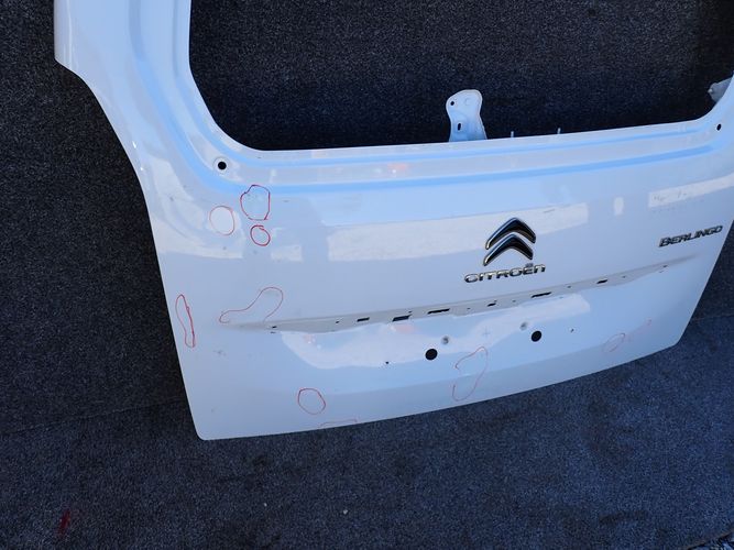 BERLINGO PARTNER IV RIFTER COMBO E ZADNÁ KAPOTA PRE VÝKLOPNÉ OKNO