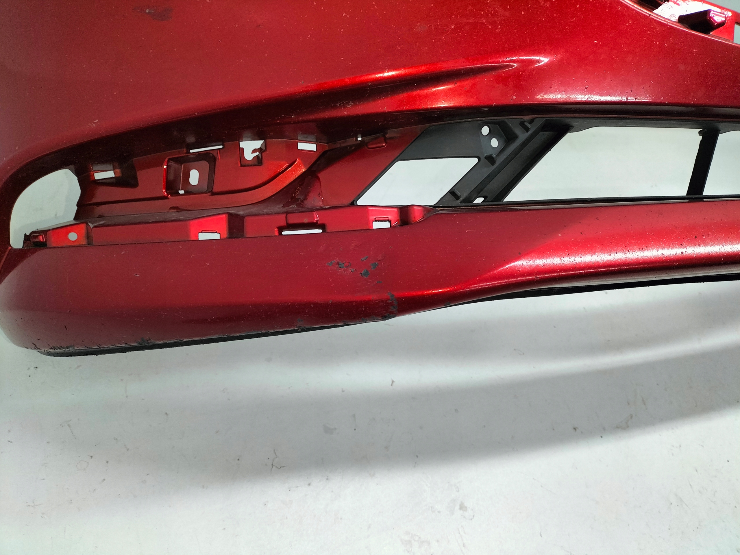 PREDNÝ NÁRAZNÍK MAZDA 3 BP 19- SEDAN