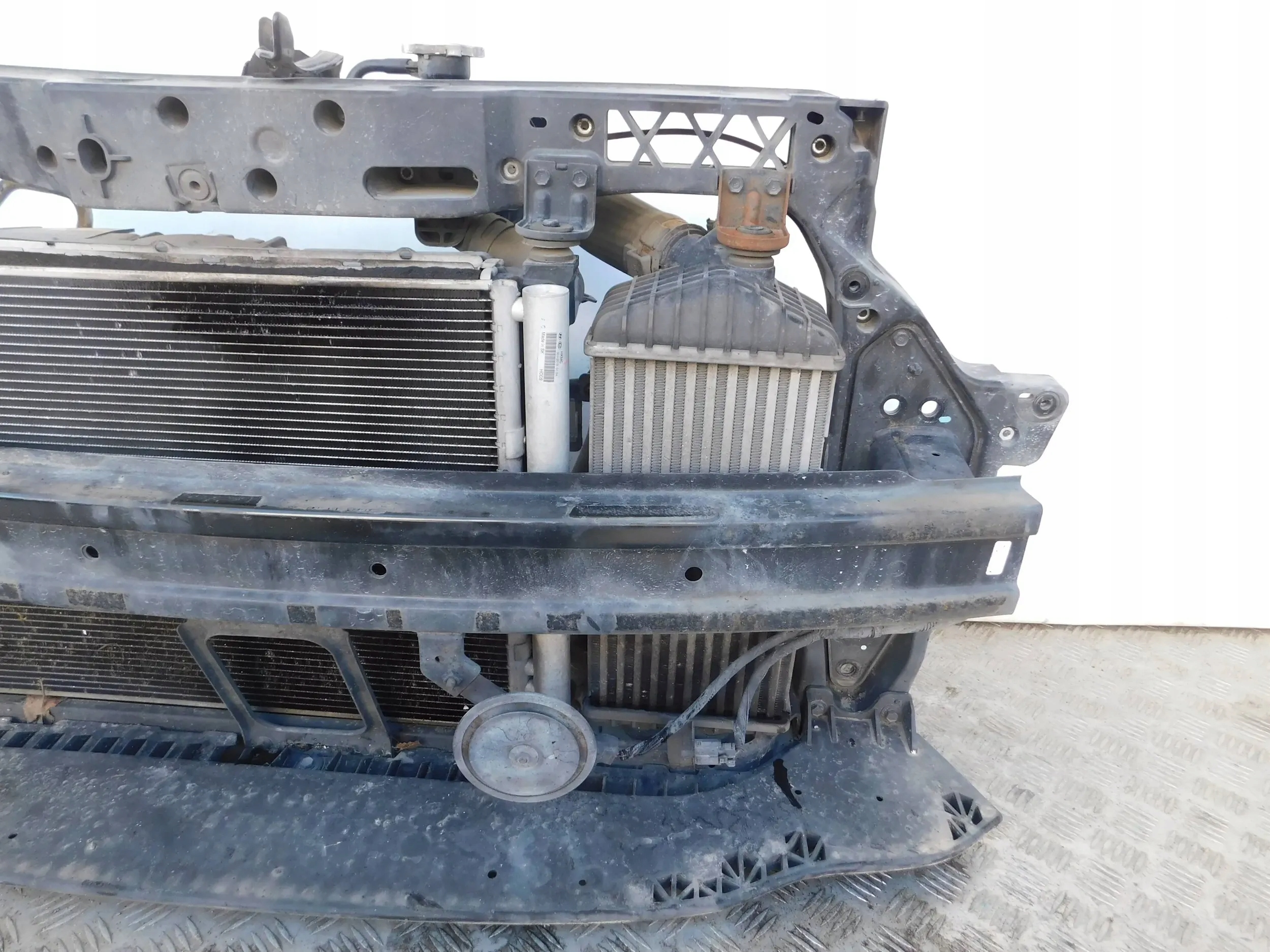 PREDNE CELO CHLADICE VÝSTUHA HYUNDAI I20 1.1 CRDI LIFT 12-14