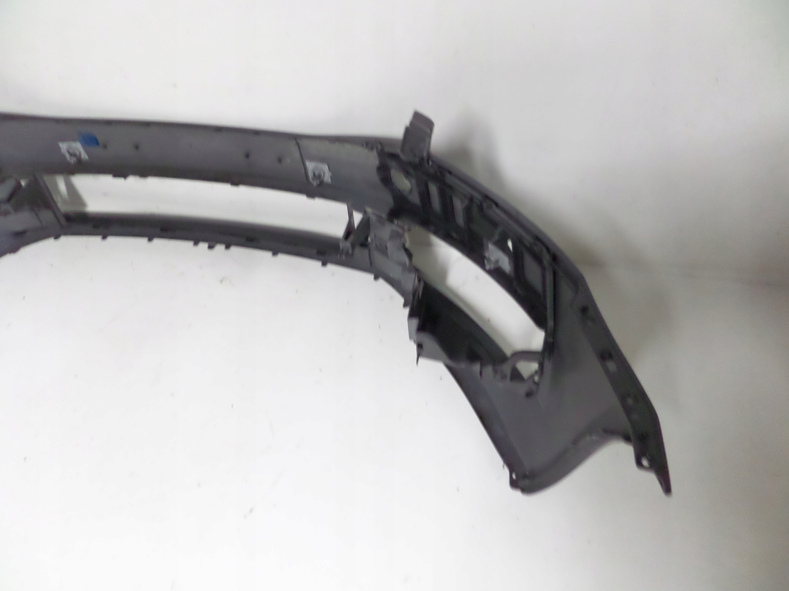 PREDNÝ NÁRAZNÍK SKODA OCTAVIA III LIFT 17-