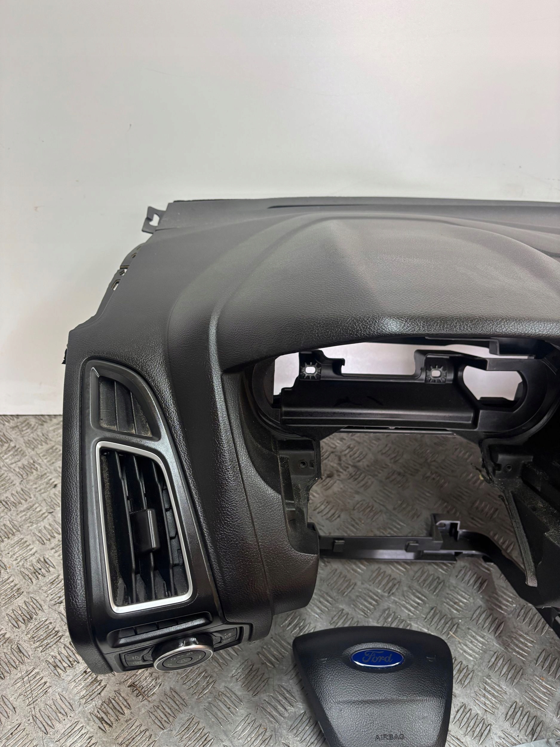 DOSKA AIRBAG PÁSY SENZOR FORD FOCUS III 3 LIFT