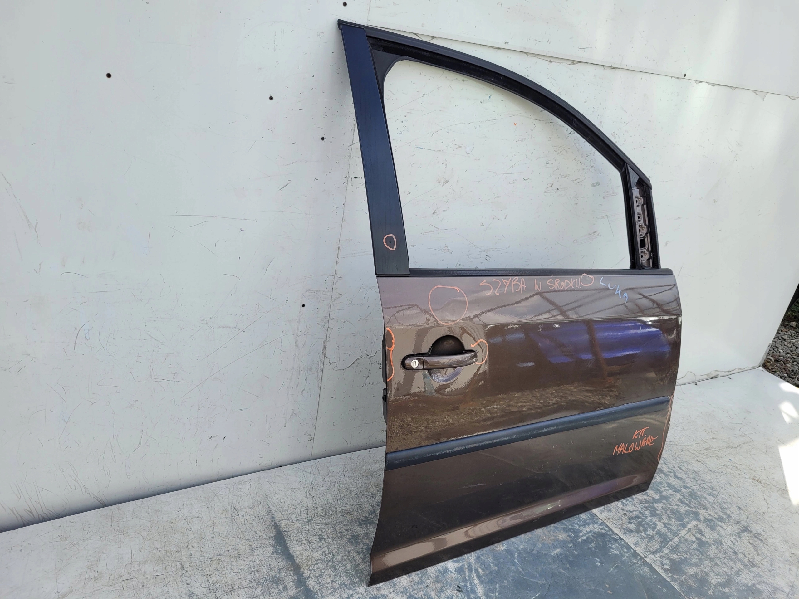 VW CADDY 03-015 PRAVE PREDNE DVERE