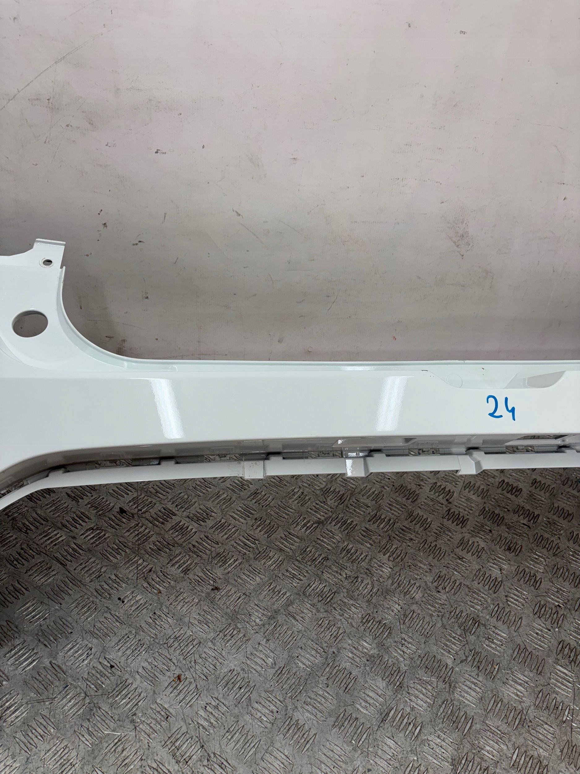 ZADNÝ NÁRAZNÍK DACIA SANDERO III 20-