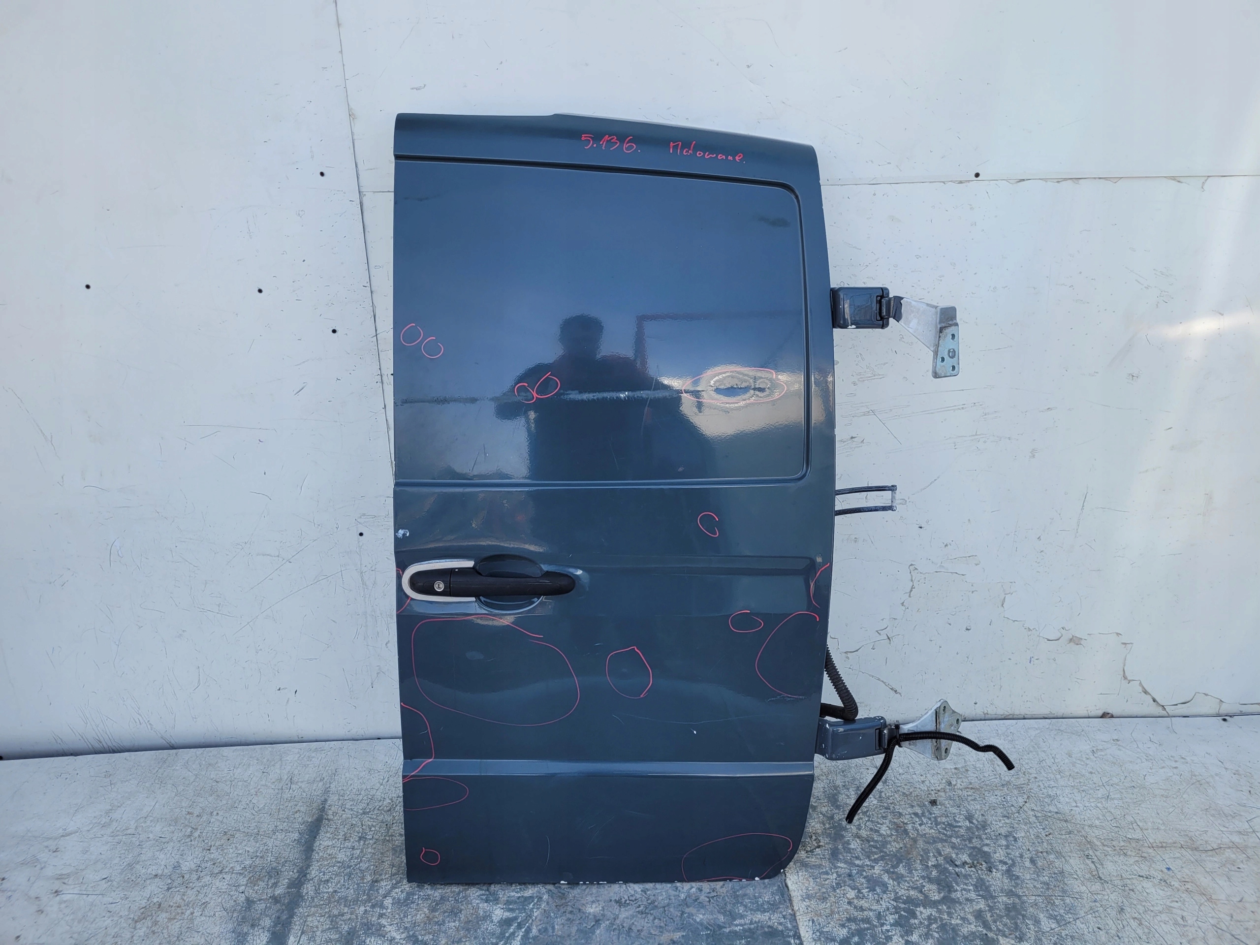 MERCEDES VITO W639 LIFT PRAVE ZADNE DVERE FURTKI