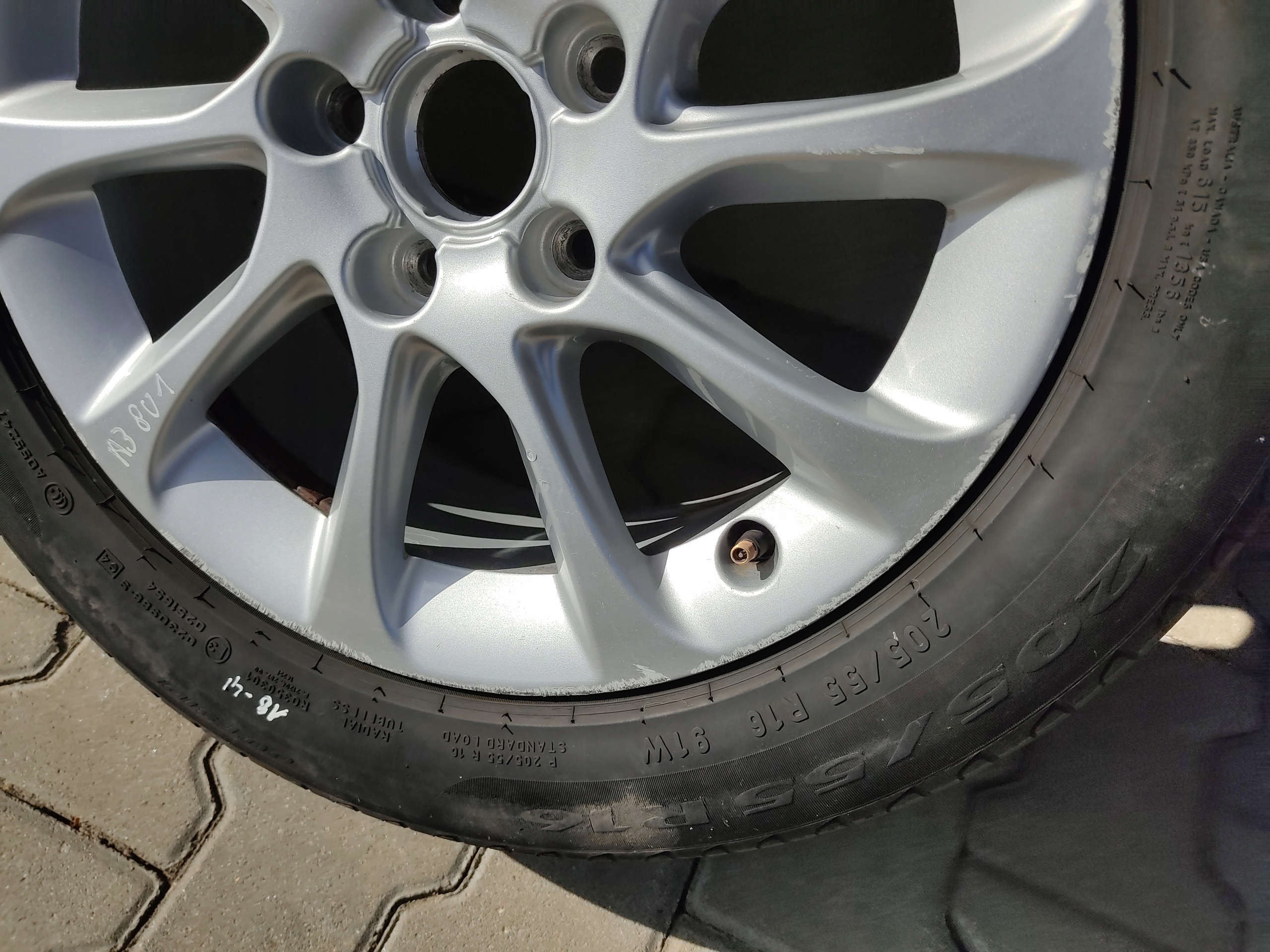 KOLESA LETNE PNEUMATIKY HLINIKOVE DISKY 16 AUDI A3 8V 5×112 6.5J 8V0601025BM