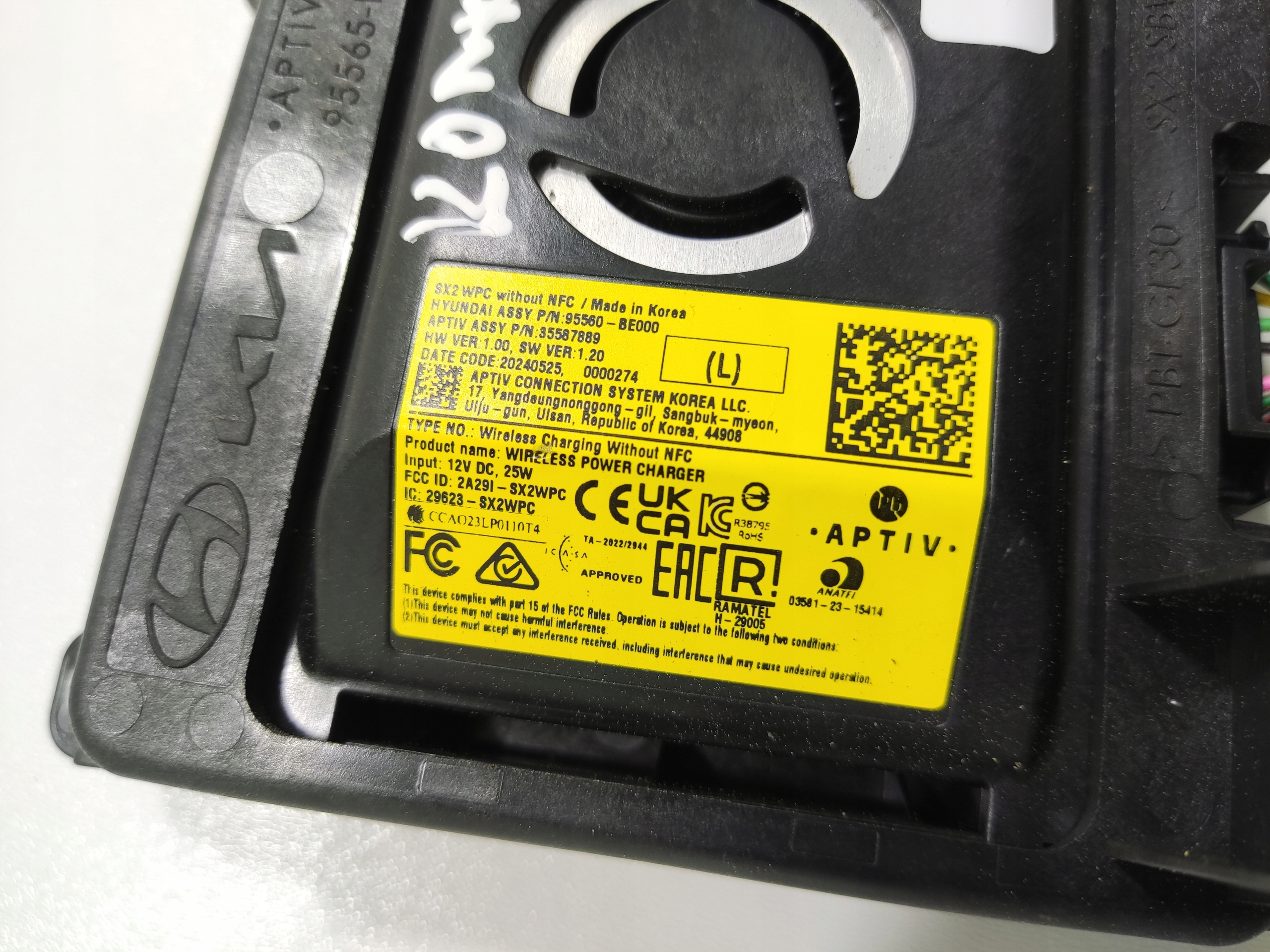 INDUKČNÁ NABÍJAČKA HYUNDAI KONA II 2023-2025 95560-BE000