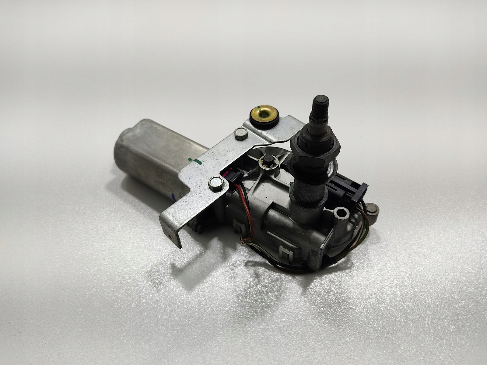 ZADNY MOTORCEK STIERACOV LAND ROVER DEFENDER HX12-17D413-AA 99-14