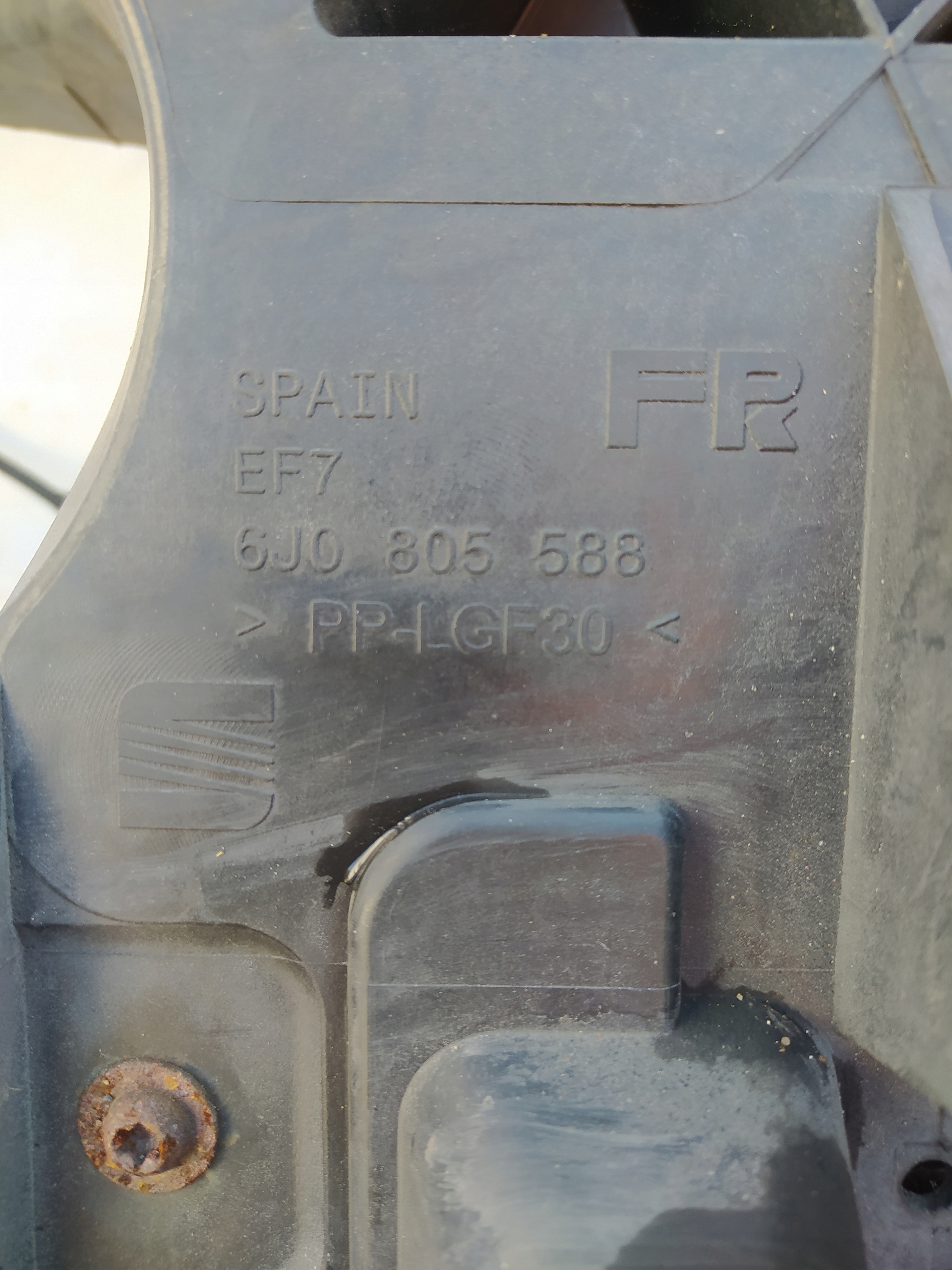 SEAT IBIZA 6J 1.6 TDI 6J0805588 PREDNÉ ČELO