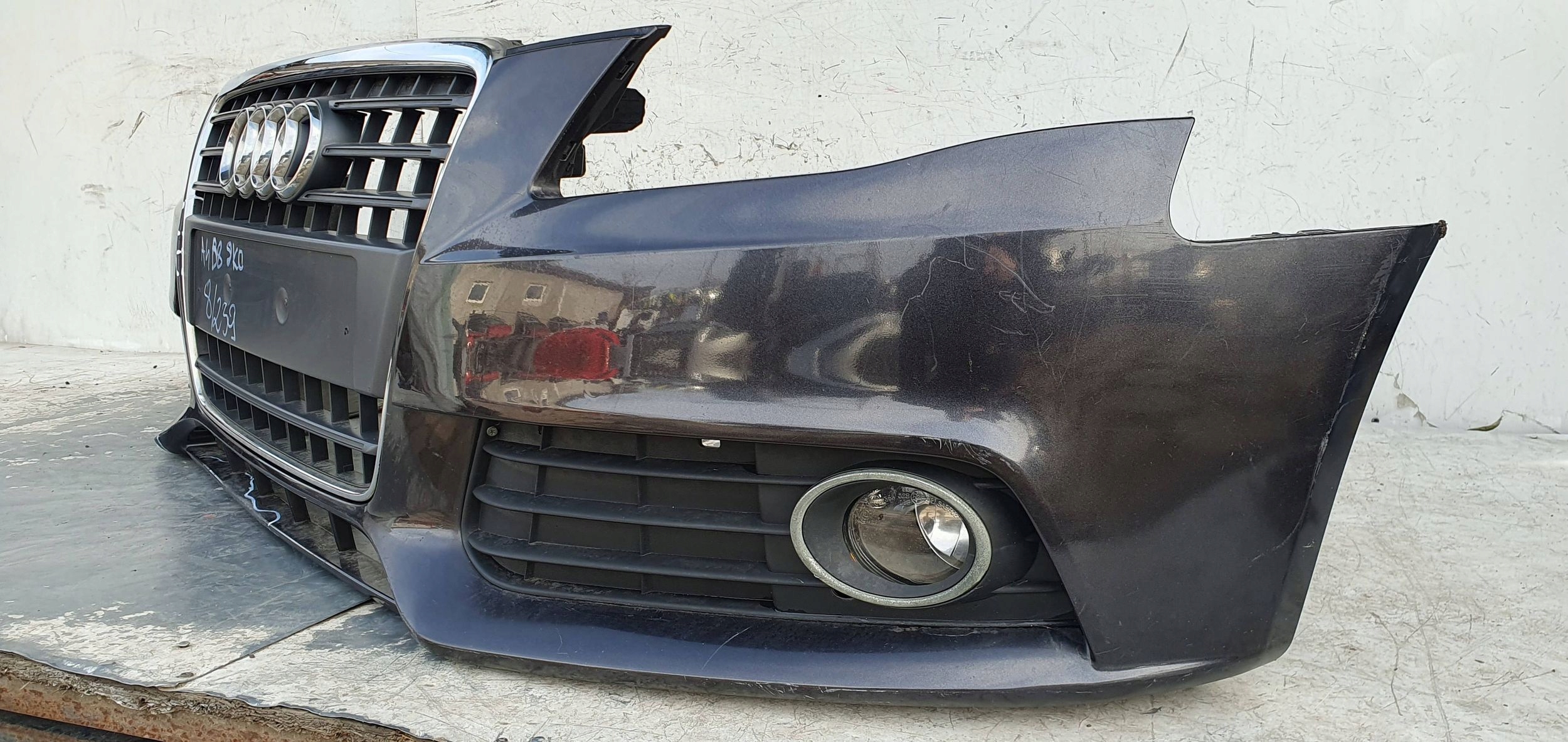 Audi A4 B8 08-012 PREDNÝ NÁRAZNÍK
