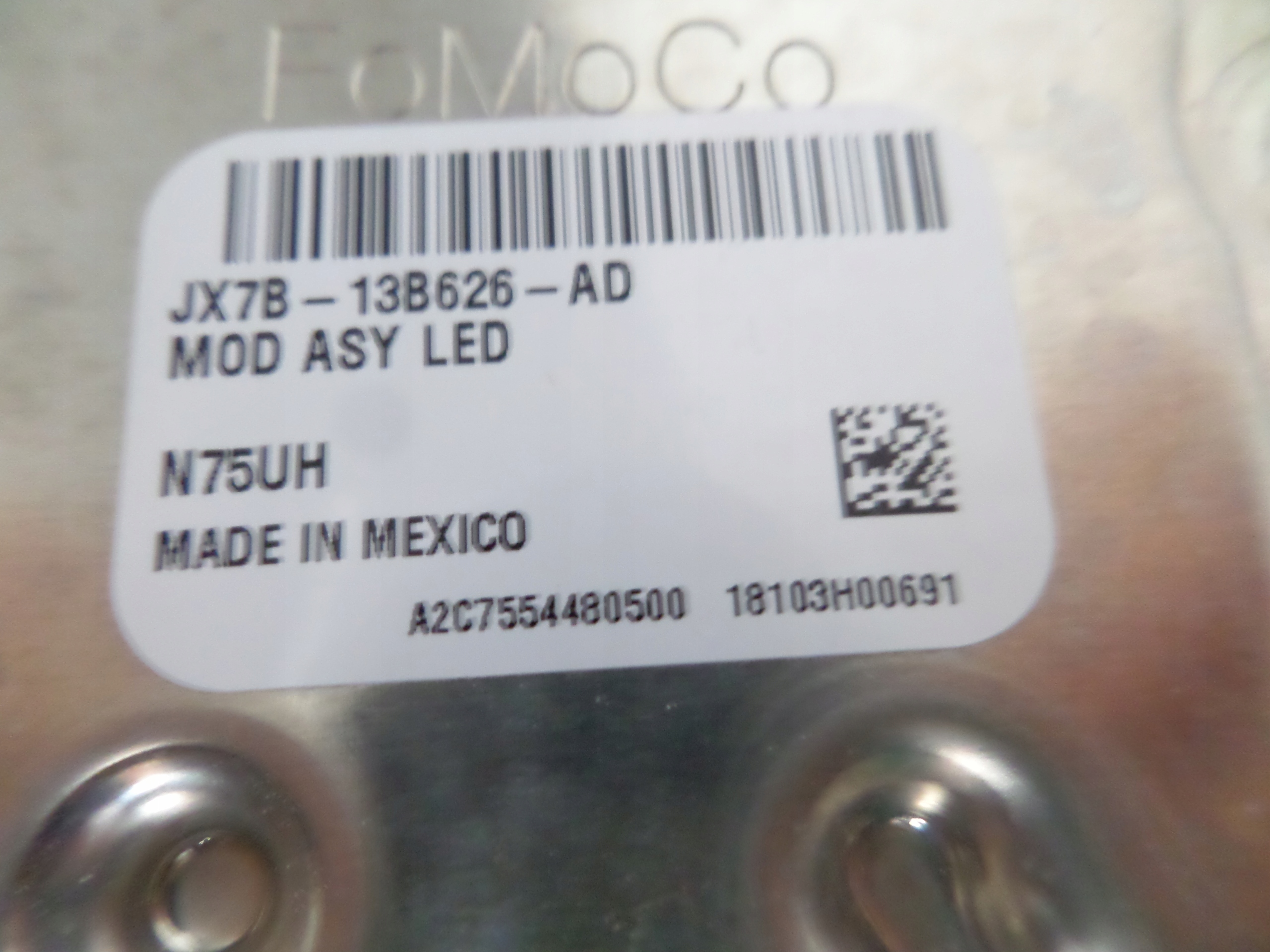 LAVE PREDNE SVETLO FORD FOCUS MK4 18-