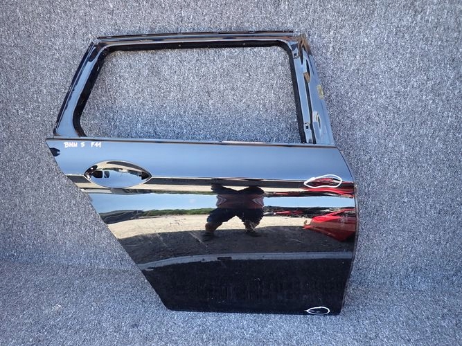 BMW F11 5 KOMBI PRAVE ZADNE DVERE